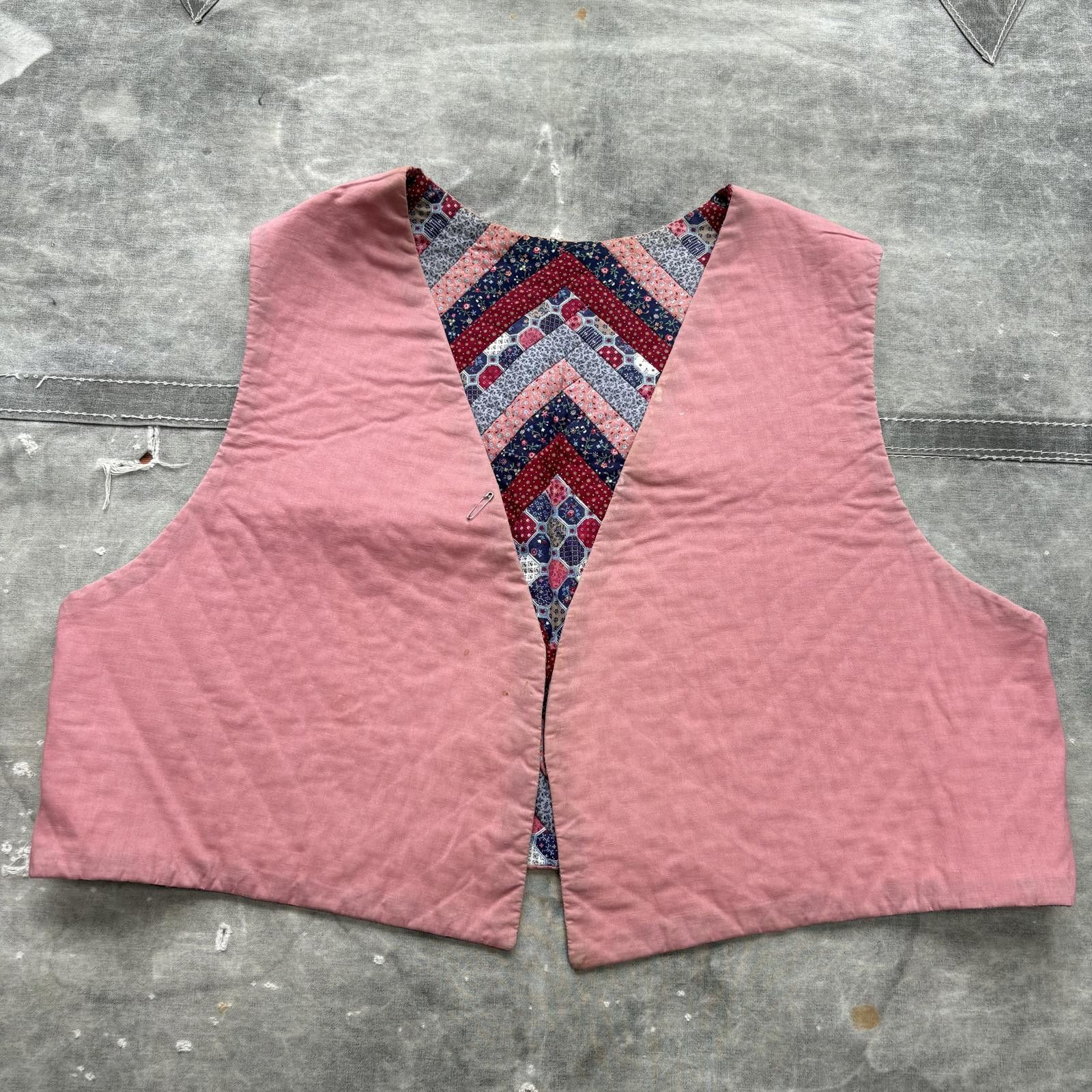 Handmade Vintage 1970s Handmade Reversible Floral Quilt Cottage Vest Size L / US 10 / IT 46 - 3 Thumbnail