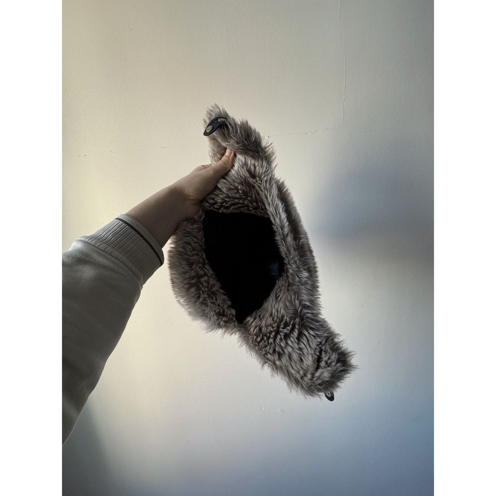 Vintage Y2K Ushanka Faux Fuzzy Fur Alt Trapper Hat Size ONE SIZE - 4 Thumbnail