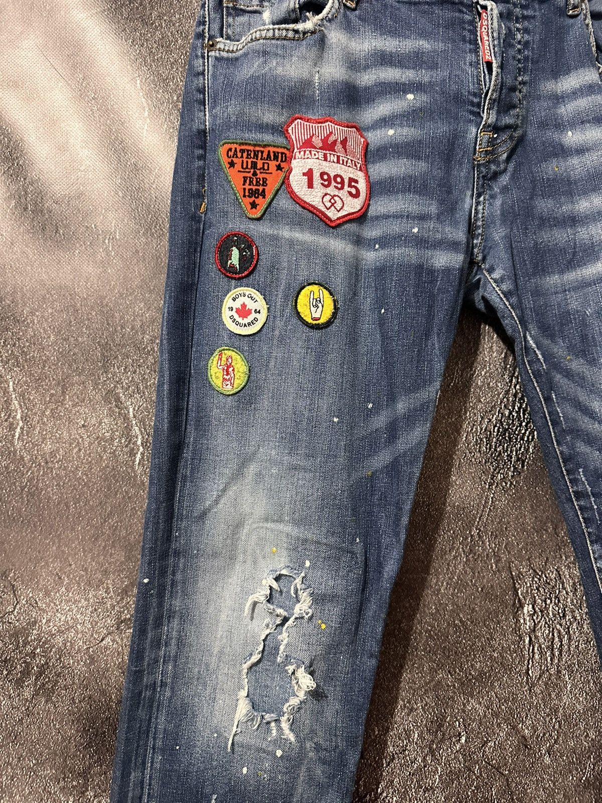 Dsquared2 Vintage Dsquared2 Boys Out Distressed Denim Jeans Size US 37 - 2 Thumbnail