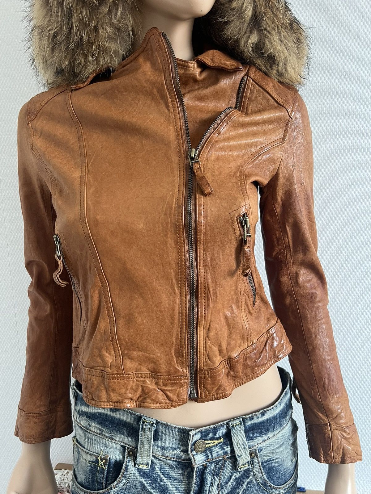Japanese Brand “goa” Voluminous Fur Leather Jacket Size S / US 4 / IT 40 - 4 Thumbnail