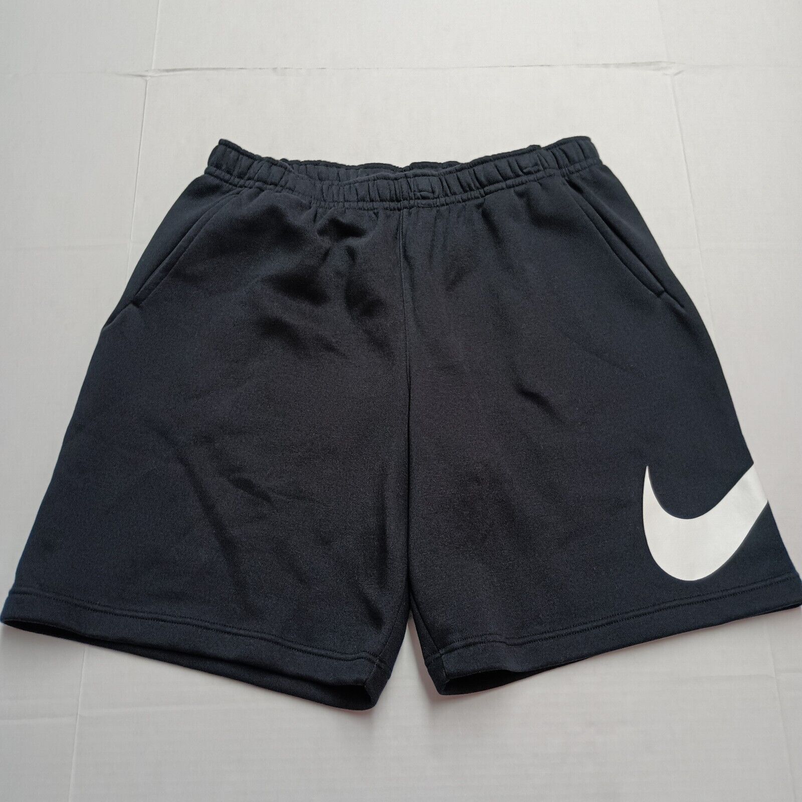 Nike Nike Fleece Club Graphic Shorts Men's XL Black Pockets Size US 34 / EU 50 - 1 Thumbnail