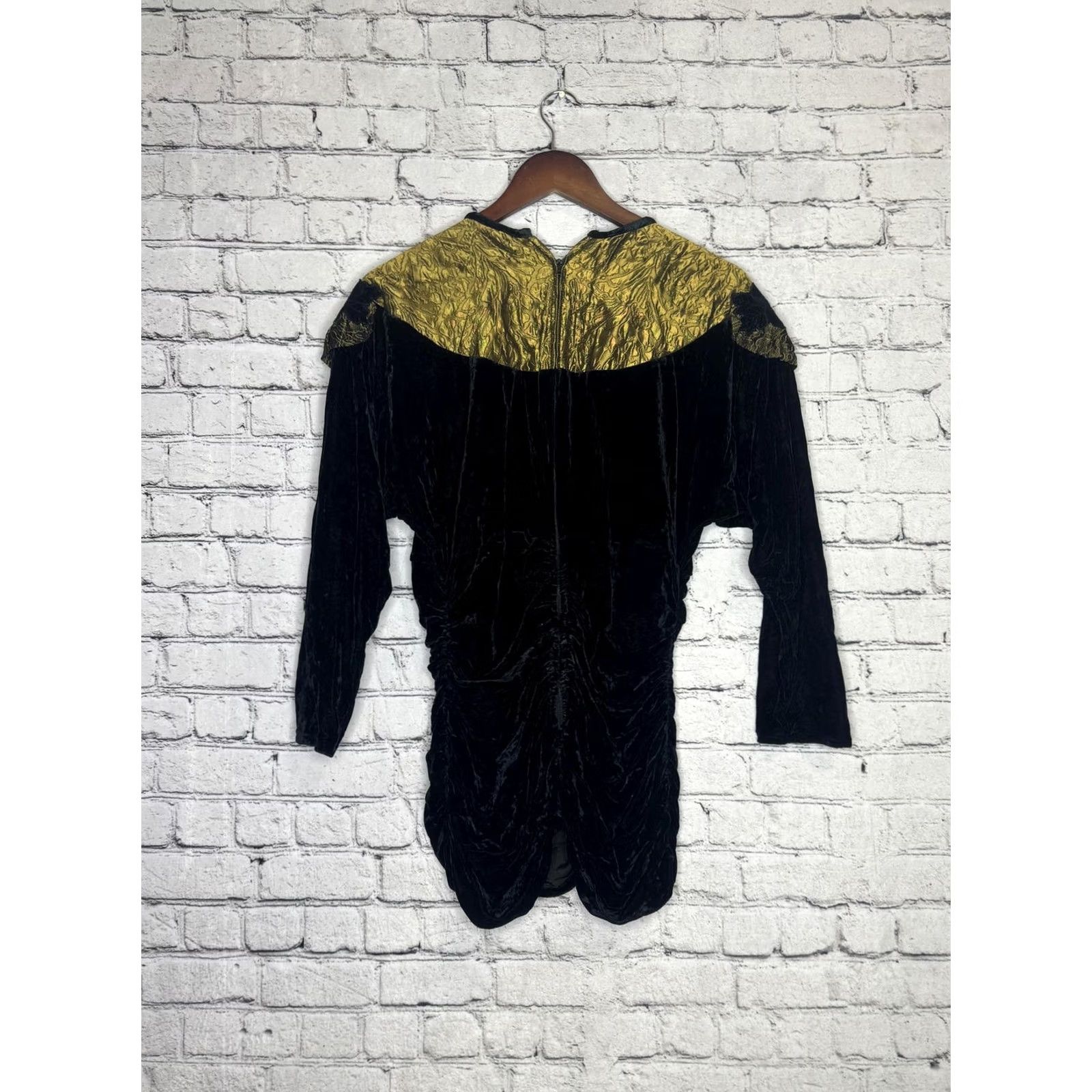 Velvet Place Vendome Mini Black Velvet Dress Women Formal Long Sleeve Size M / US 6-8 / IT 42-44 - 2 Thumbnail