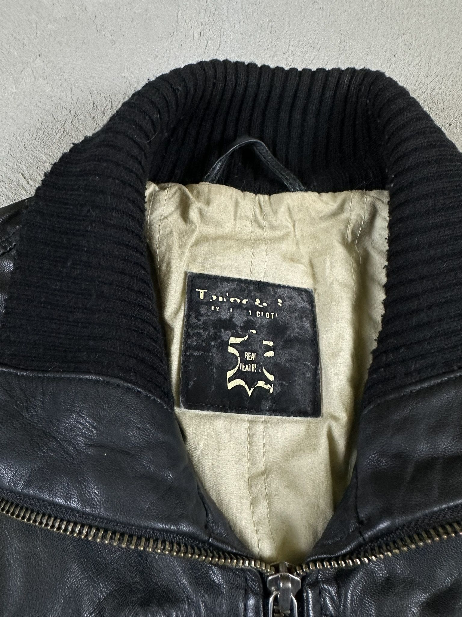Vintage Vintage Leather Boxy Bomber Jacket Size US S / EU 44-46 / 1 - 13 Thumbnail
