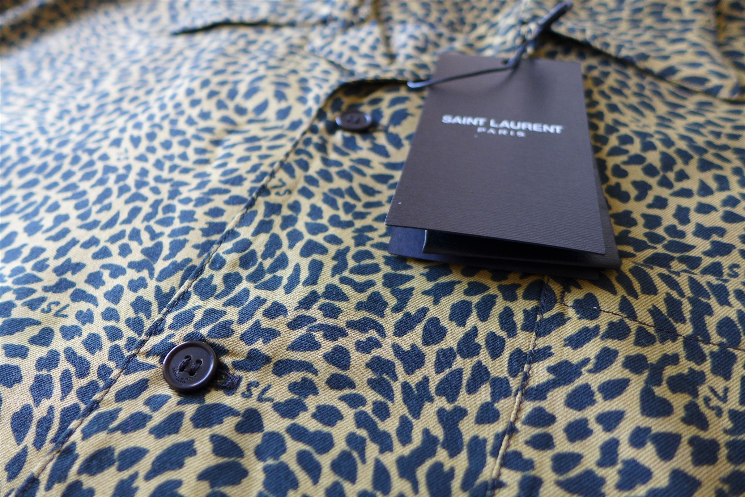 Saint Laurent Paris Saint Laurent Leopard Print Short-Sleeve Shirt Size US XXL / EU 58 / 5 - 14 Thumbnail