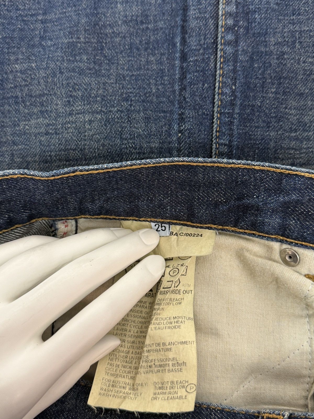 Helmut Lang Helmut Lang 2000’s Overdyed Low Waist Bootcut Denim Jeans Size 25" / US 0 / IT 36 - 12 Thumbnail