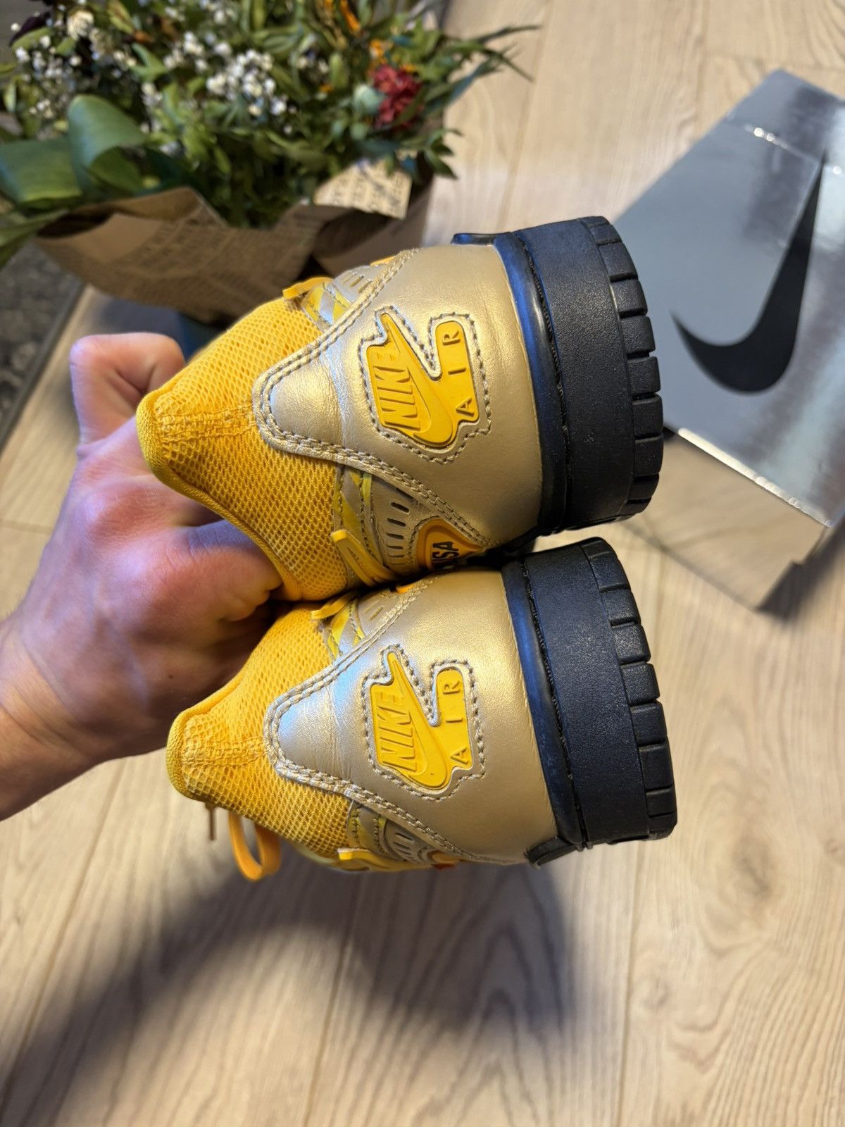 Nike × Off-White Nike Air Rubber Dunk x Off White - unc gold 10.5 / 44.5 Size US 10.5 / EU 43-44 - 7 Thumbnail