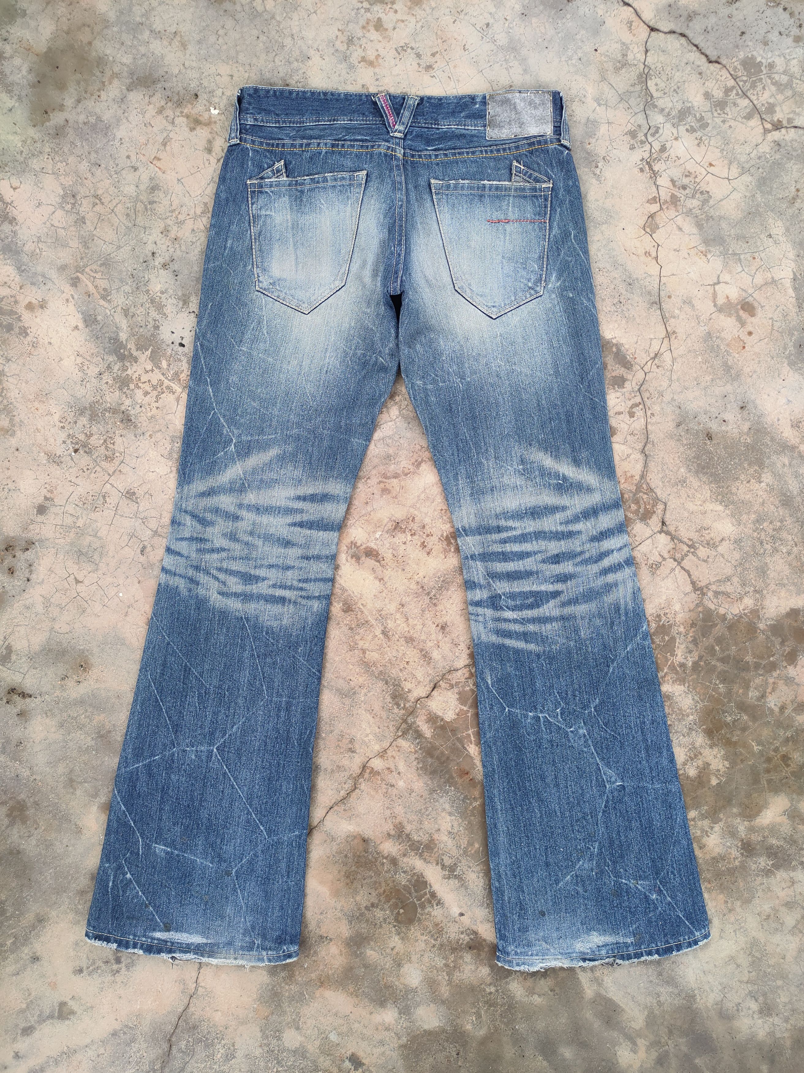 Vanquish VINTAGE VANQUISH FLARE STORM FADED RIPPED DENIM JEANS PANTS Size US 32 / EU 48 - 7 Thumbnail