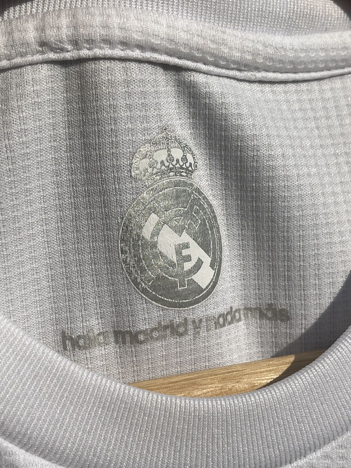 Adidas 2015 Adidas Real Madrid soccer jersey Size US S / EU 44-46 / 1 - 7 Thumbnail