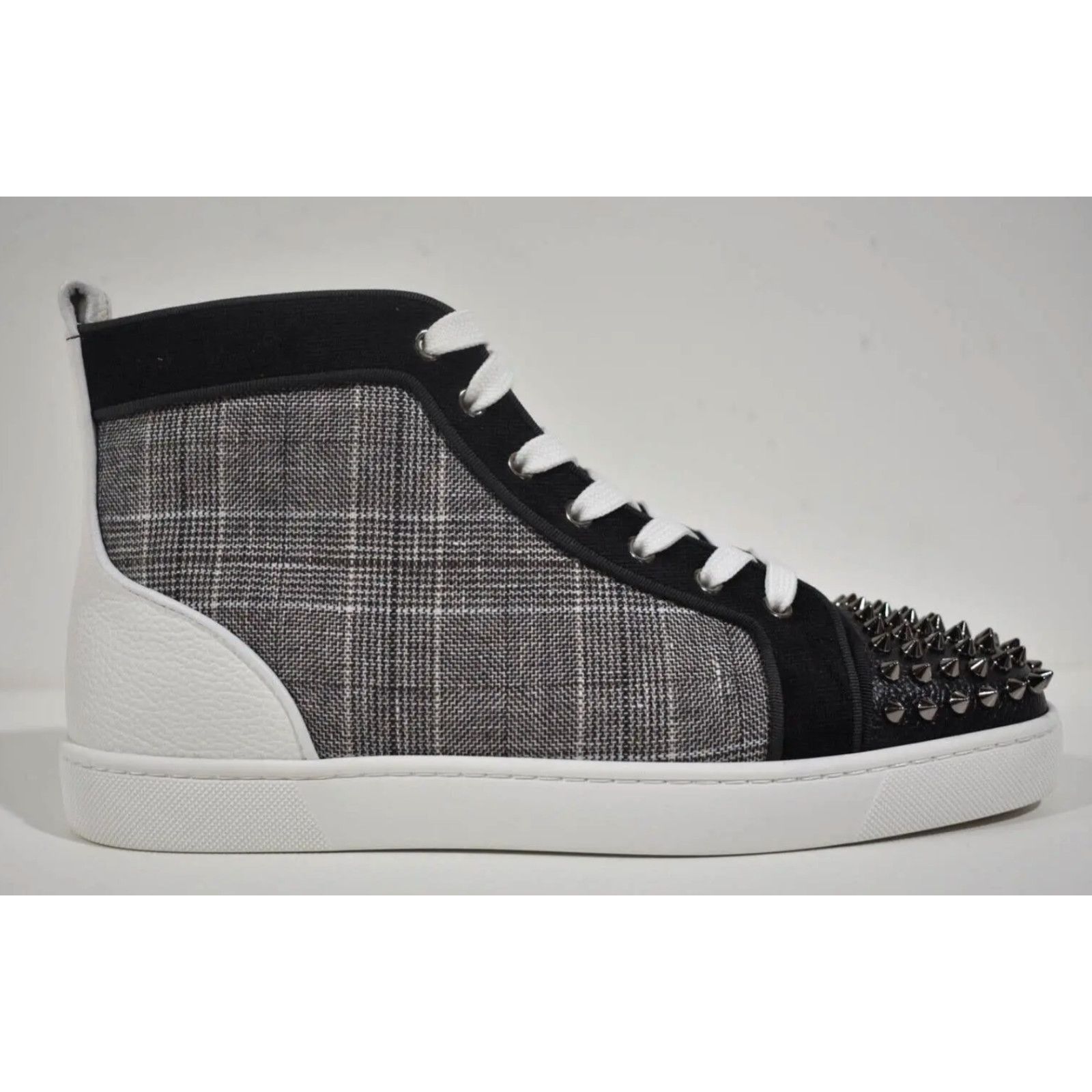 Christian Louboutin Christian Louboutin Mens Lou Spikes Orlato Flat Grey Size US 9 / EU 42 - 2 Thumbnail