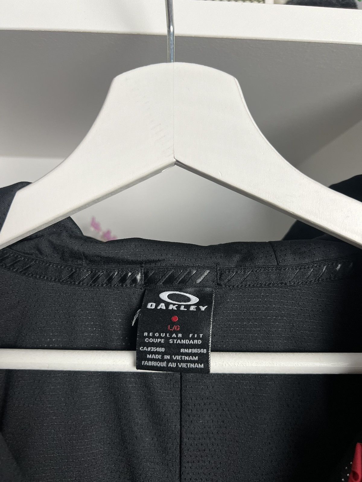 Oakley × Vintage Vintage y2k Oakley windbreaker jacket L gorpcore skate baggy Size US L / EU 52-54 / 3 - 5 Thumbnail