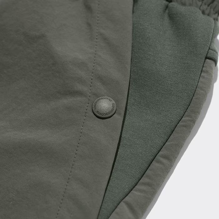 Japanese Brand × Jun Takahashi × Undercover Undercover × GU Double face shorts (Matching cloth possible) Size US 34 / EU 50 - 4 Thumbnail