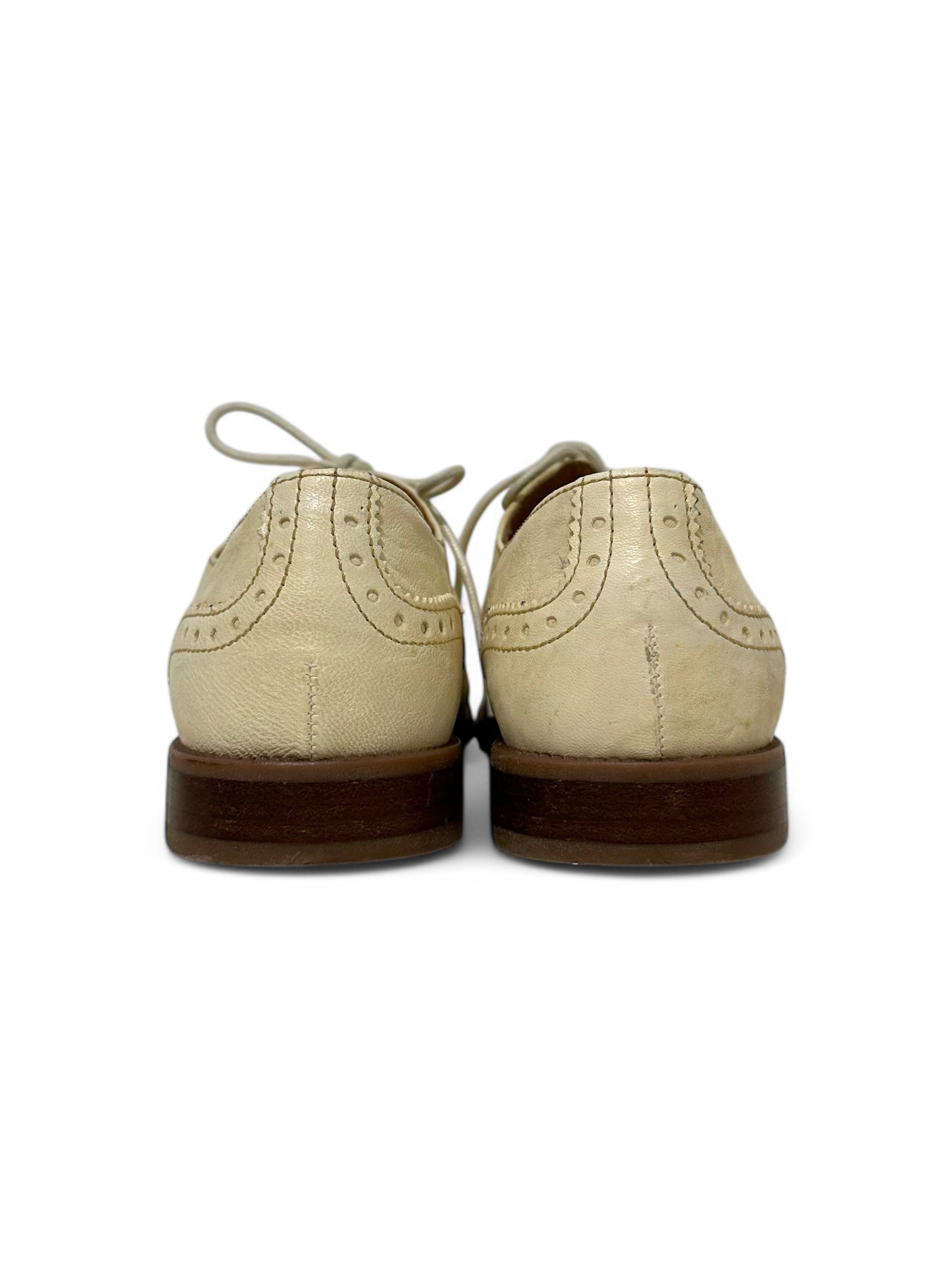 Russell & Bromley Russell & Bromley Jeeves Ivory Leather Oxford Brogues Size US 8 / IT 38 - 6 Thumbnail