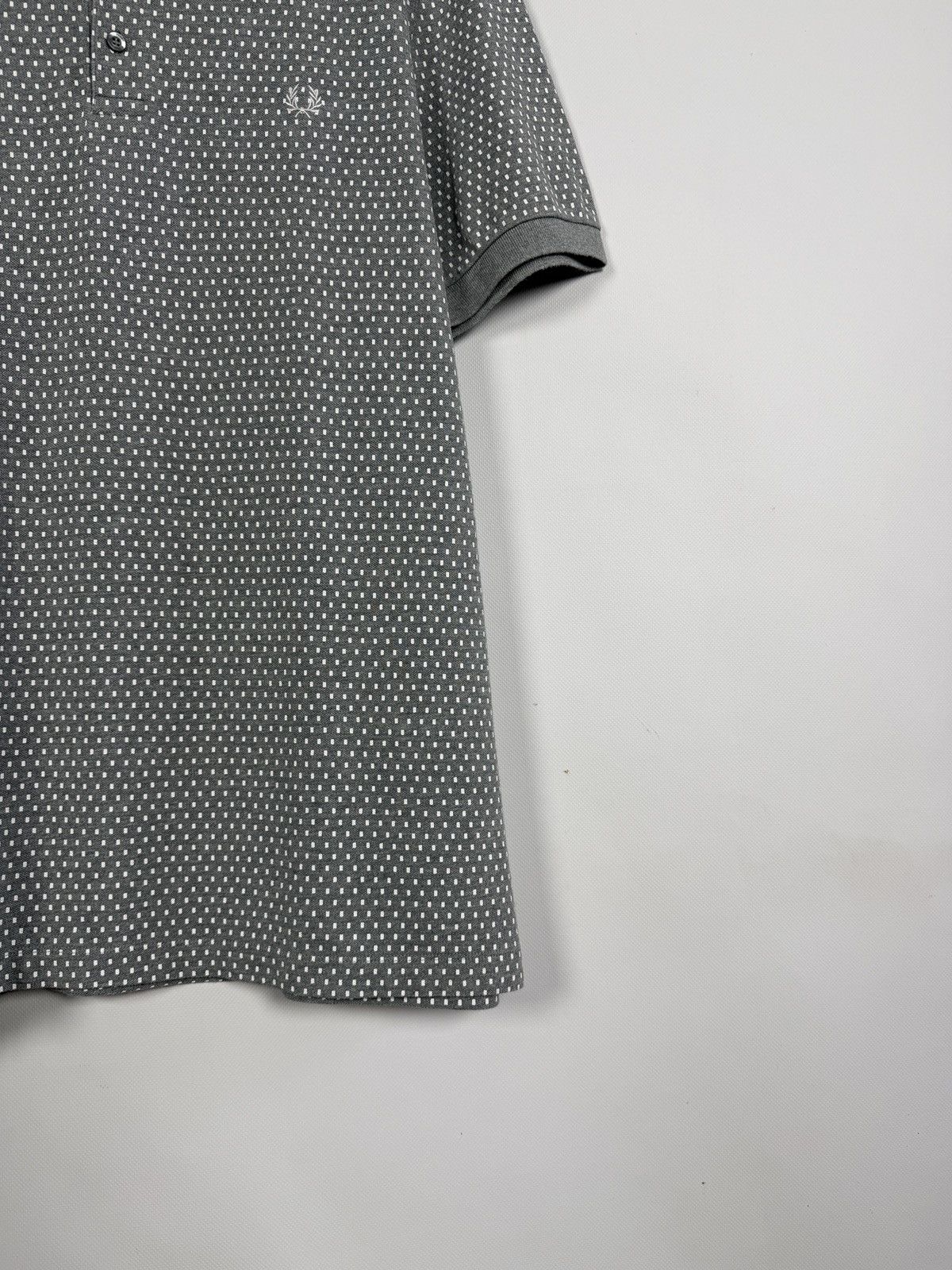 Fred Perry Fred Perry Short Sleeve Polo Shirt Micro Pattern Logo Casual Size US XL / EU 56 / 4 - 5 Thumbnail