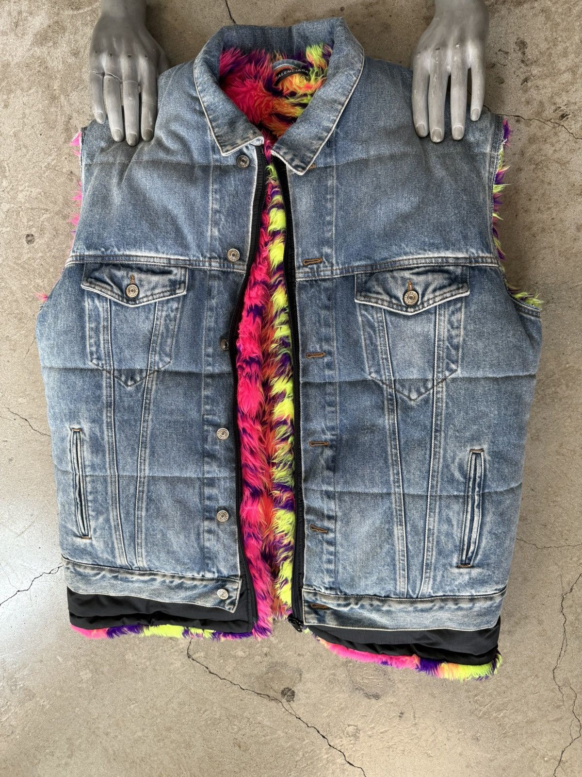 Balenciaga BALENCIAGA FUR LINED PUFFER DENIM VEST Size US L / EU 52-54 / 3 - 1 Thumbnail