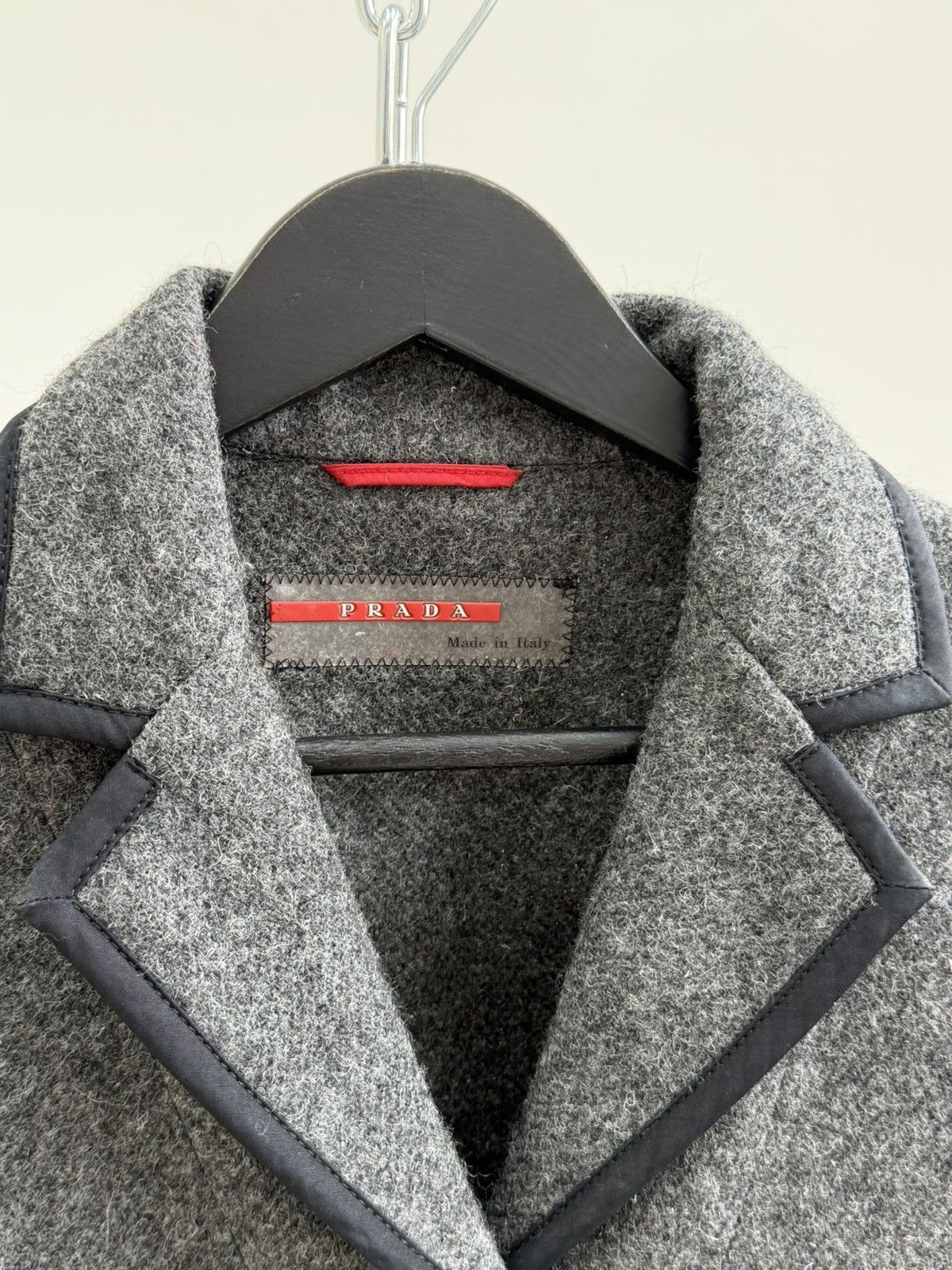 Prada Vintage Prada Wool Luxury Womens Jacket Blazers Size M / US 6-8 / IT 42-44 - 5 Thumbnail