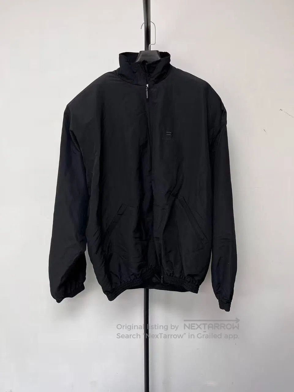Balenciaga Balenciaga Black Zip Stand. Size US XL / EU 56 / 4 - 1 Thumbnail