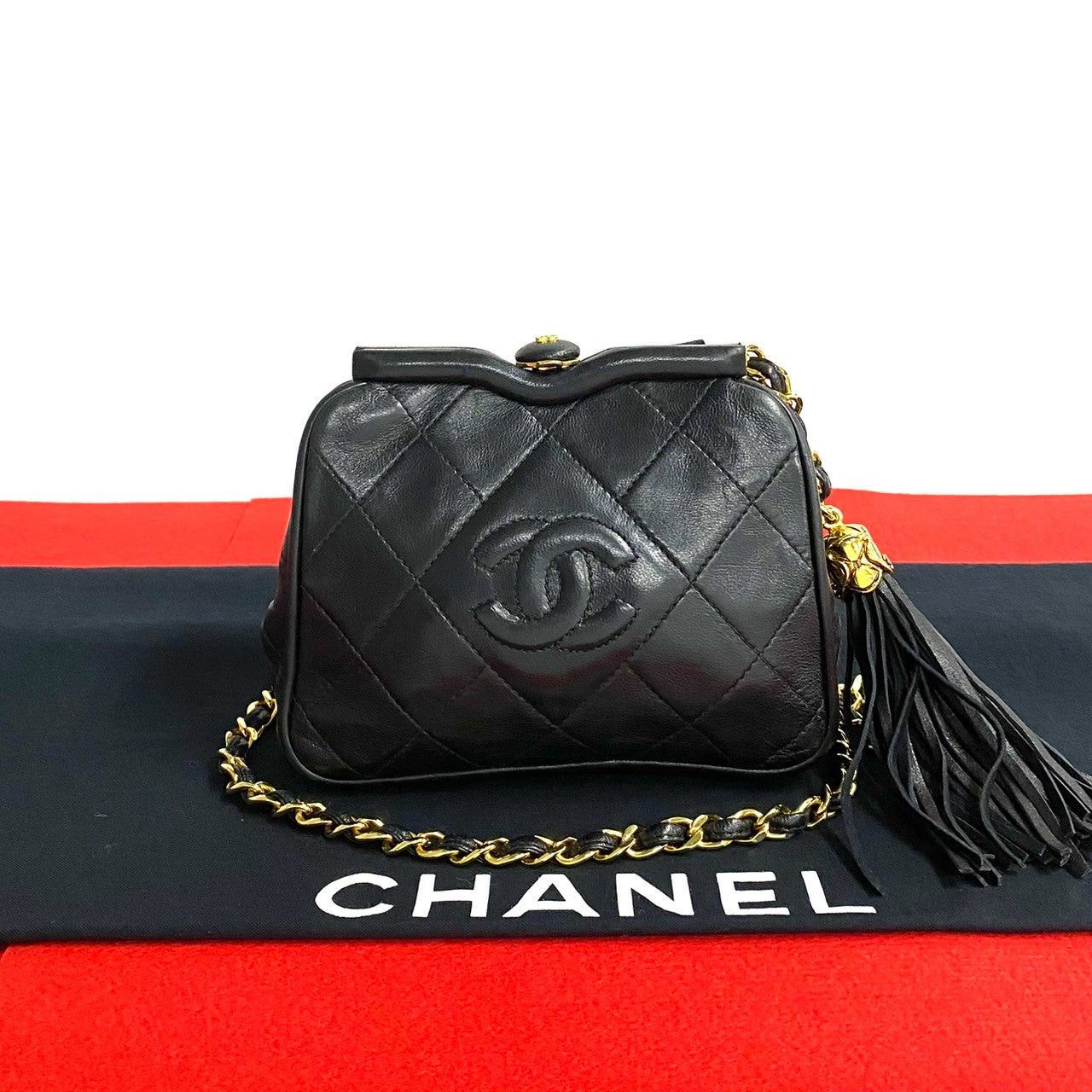Chanel Chanel Shoulder Bag Black Leather Size ONE SIZE - 1 Thumbnail