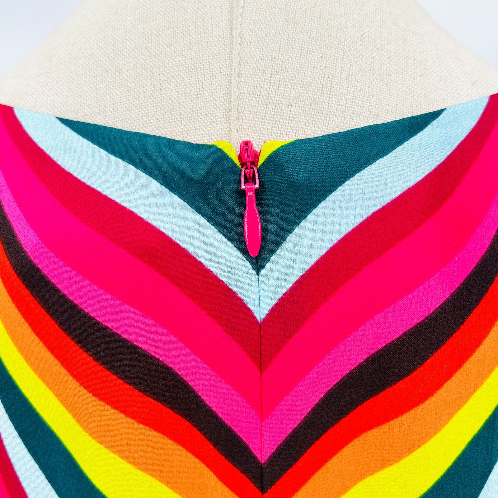 Trina Turk Trina Turk Pink Rainbow Multicolor Chevron Print Mini Dress Size S / US 4 / IT 40 - 5 Thumbnail