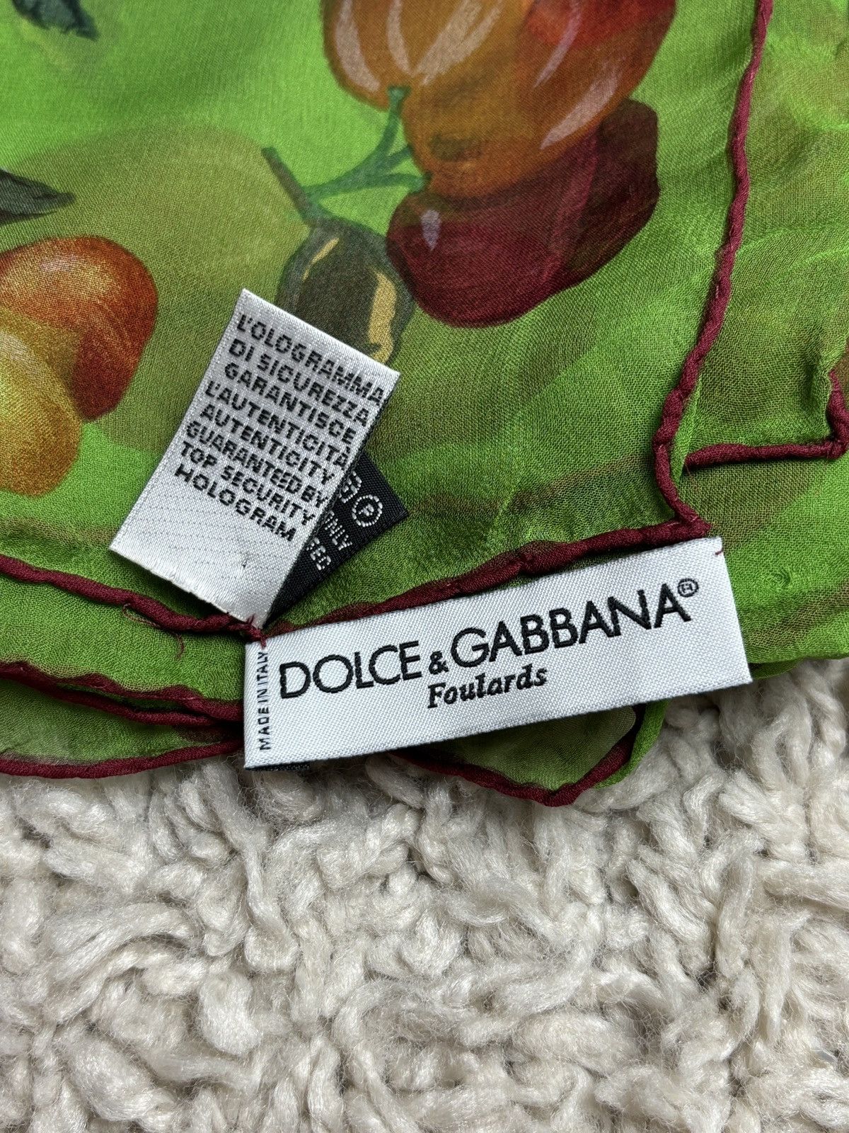 Dolce & Gabbana Dolce & Gabbana Silk Scarf Rare Print Fruit Garden Size ONE SIZE - 3 Thumbnail