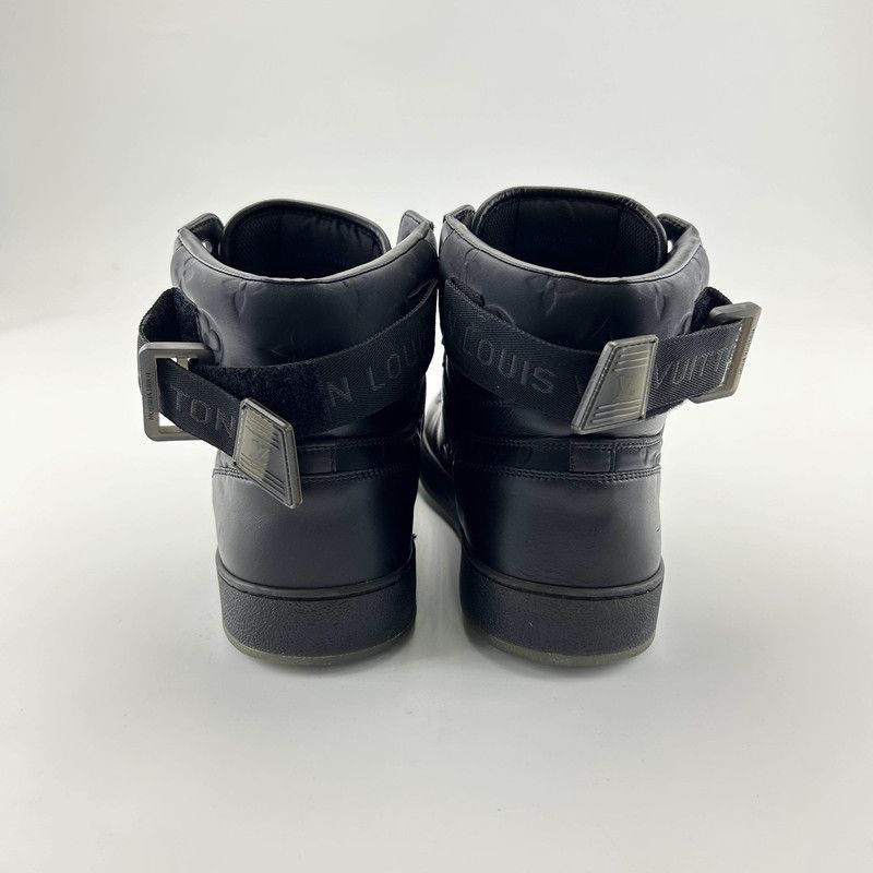 Louis Vuitton Louis Vuitton Rivoli Stylish High-Top Sneakers - Size US 8.5 / EU 41-42 - 3 Thumbnail