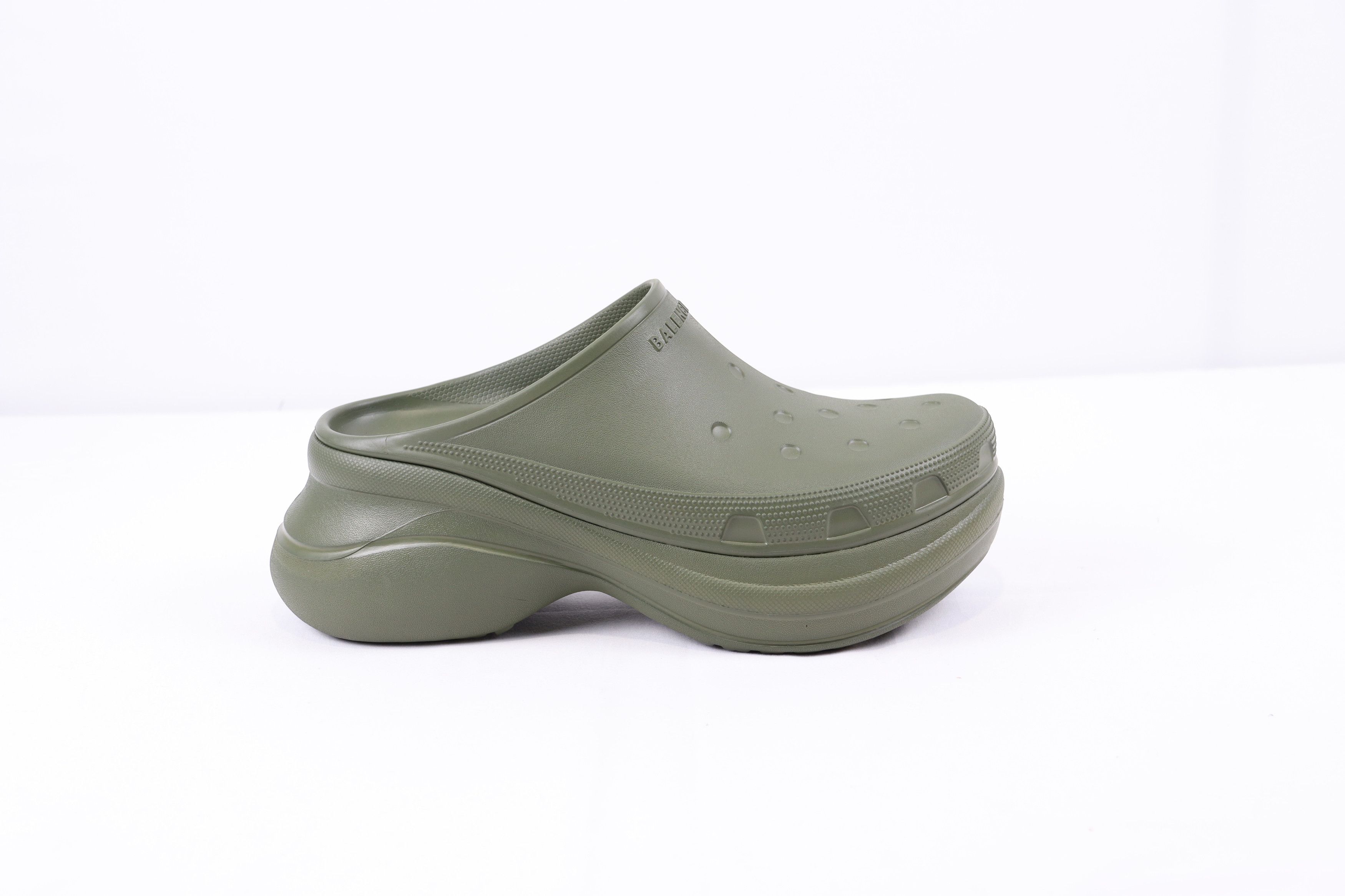 Balenciaga × Crocs o1rshd1 Crocs Mule / Slip On Clogs in Kaki / Khaki Size US 11 / EU 44 - 5 Thumbnail