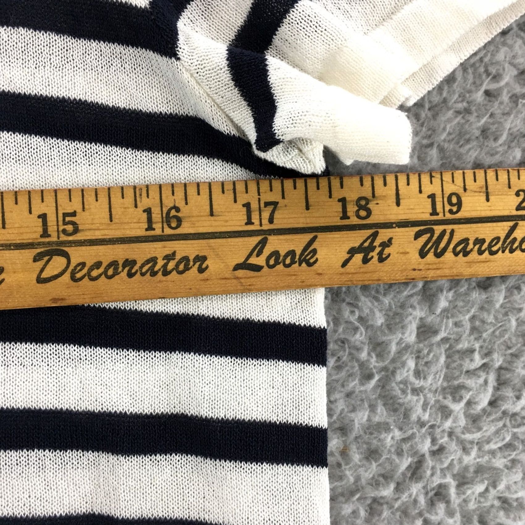 Vintage Thread And Supply Basic Blouse Tee Womens Small Black & White Round Neck Striped Shirt Short Sleeve Womens Small Black White Round Neck Striped Size S / US 4 / IT 40 - 4 Thumbnail