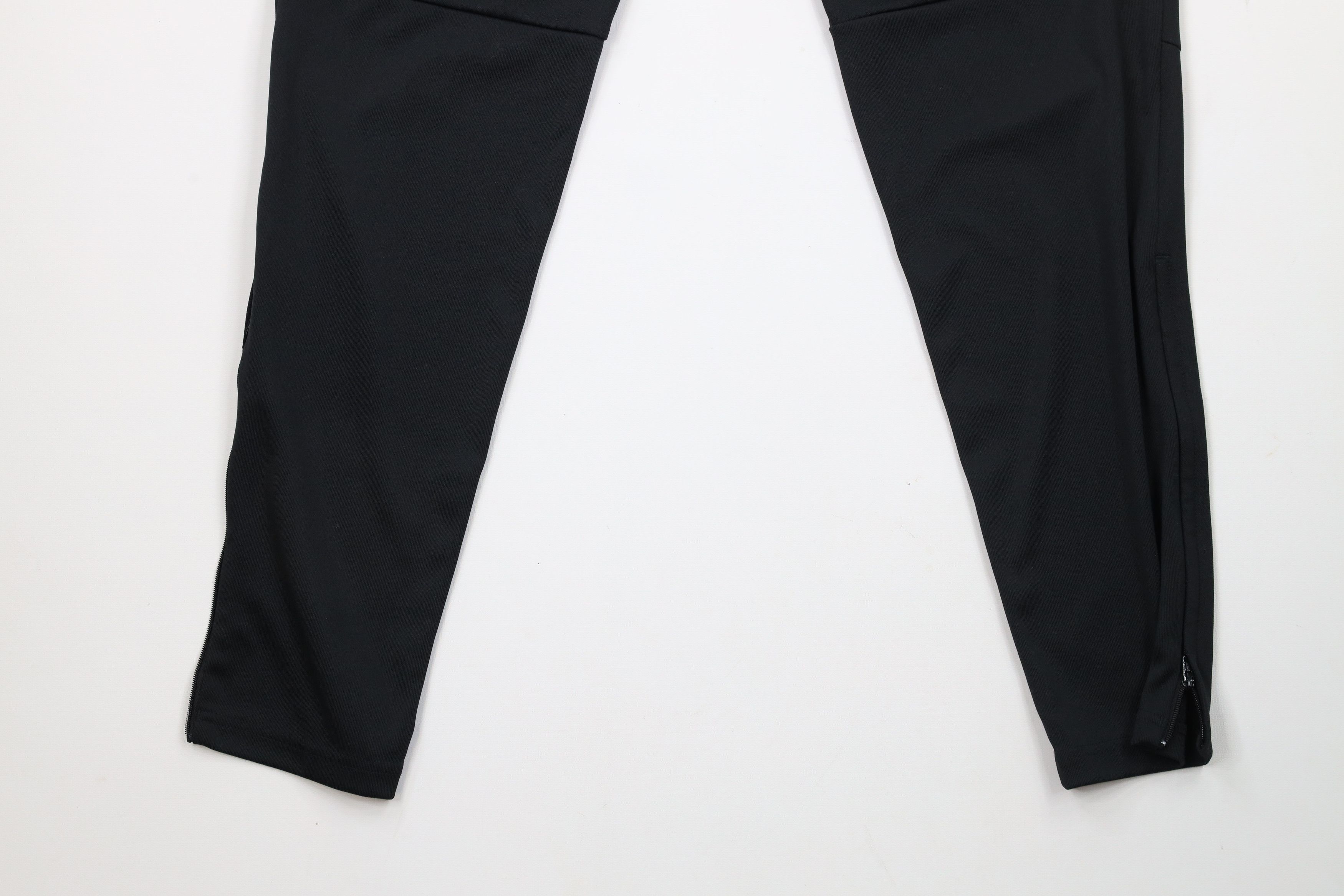 Adidas × Vintage Vintage Adidas Tapered Leg Soccer Warm Up Sweatpants Black Size US 34 / EU 50 - 12 Thumbnail
