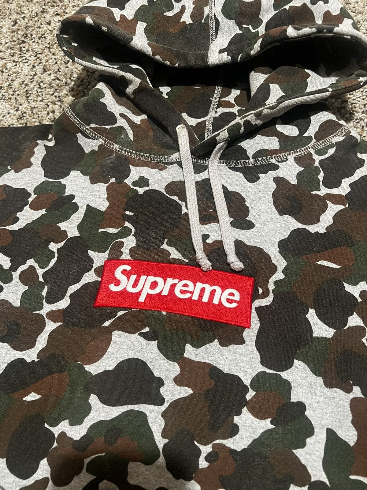 Supreme 2012 Supreme Duck Camo Bog Logo Hoodie Size US L / EU 52-54 / 3 - 5 Thumbnail