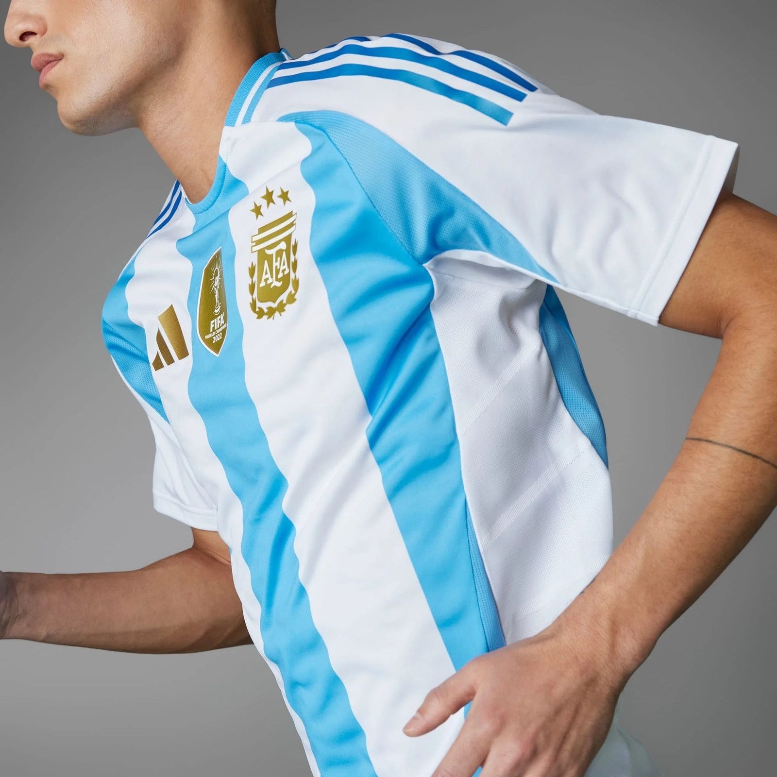Adidas ADIDAS Men’s XL ARGENTINA 2024 HOME AUTHENTIC JERSEY IP8388 Size US XL / EU 56 / 4 - 4 Thumbnail