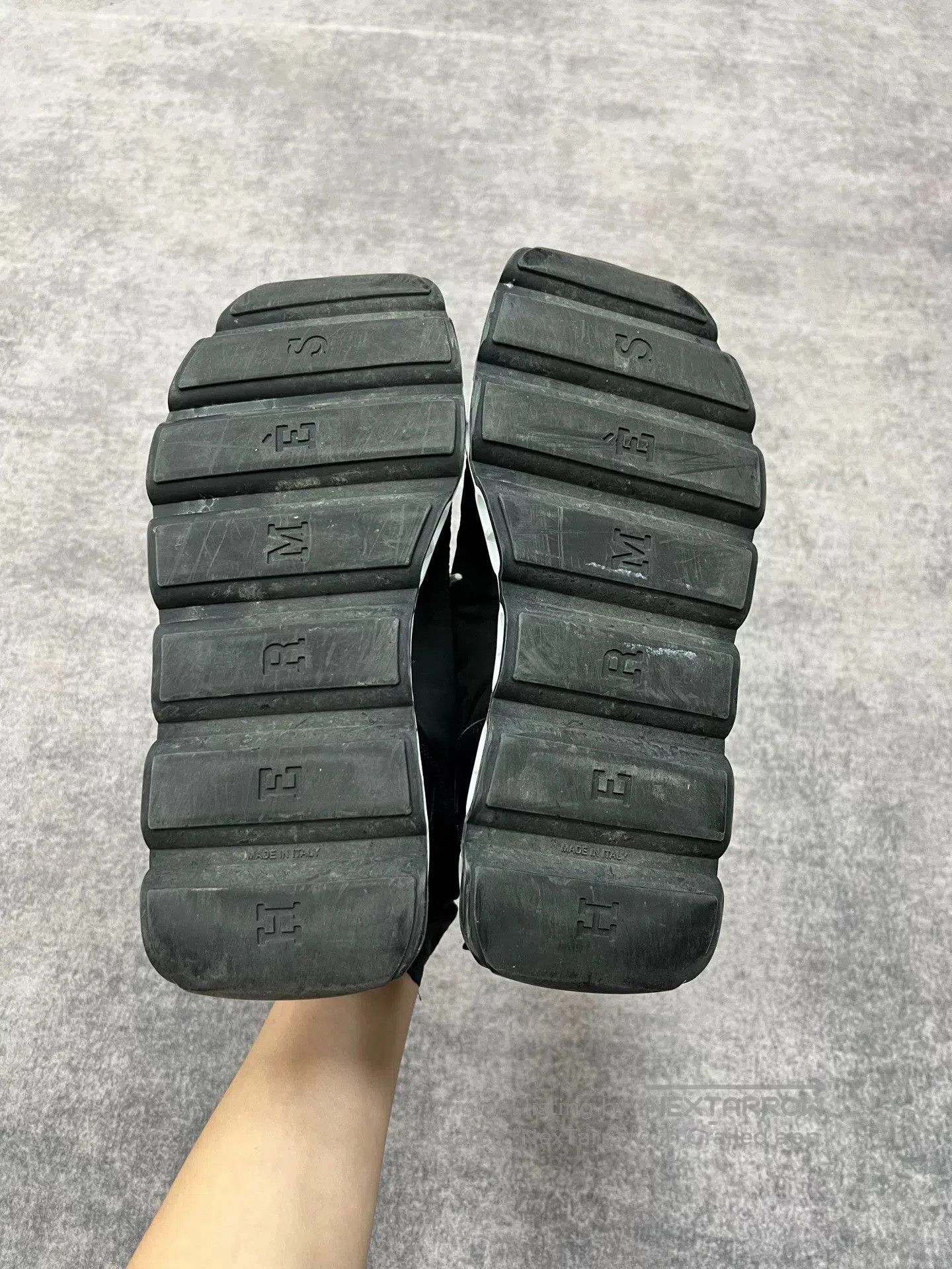 Hermes Hermes Thick Sole Sneakers in Black. Size US 10.5 / EU 43-44 - 8 Thumbnail