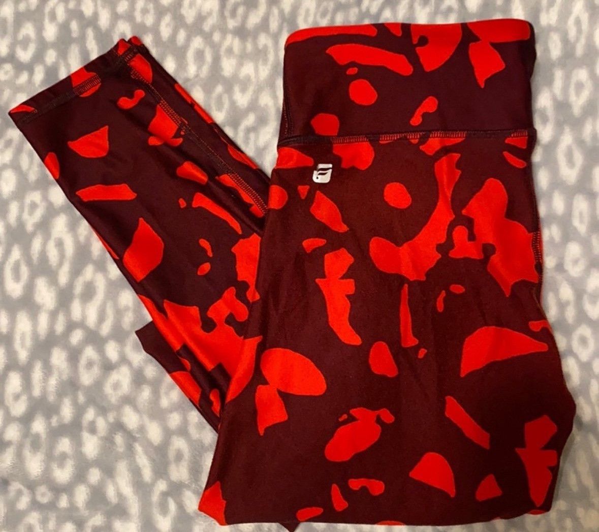 Fabletics FABLETICS mid-rise PowerHold Print Graphic Red Leggings SZ-L Size 34" / US 12 / IT 48 - 5 Thumbnail