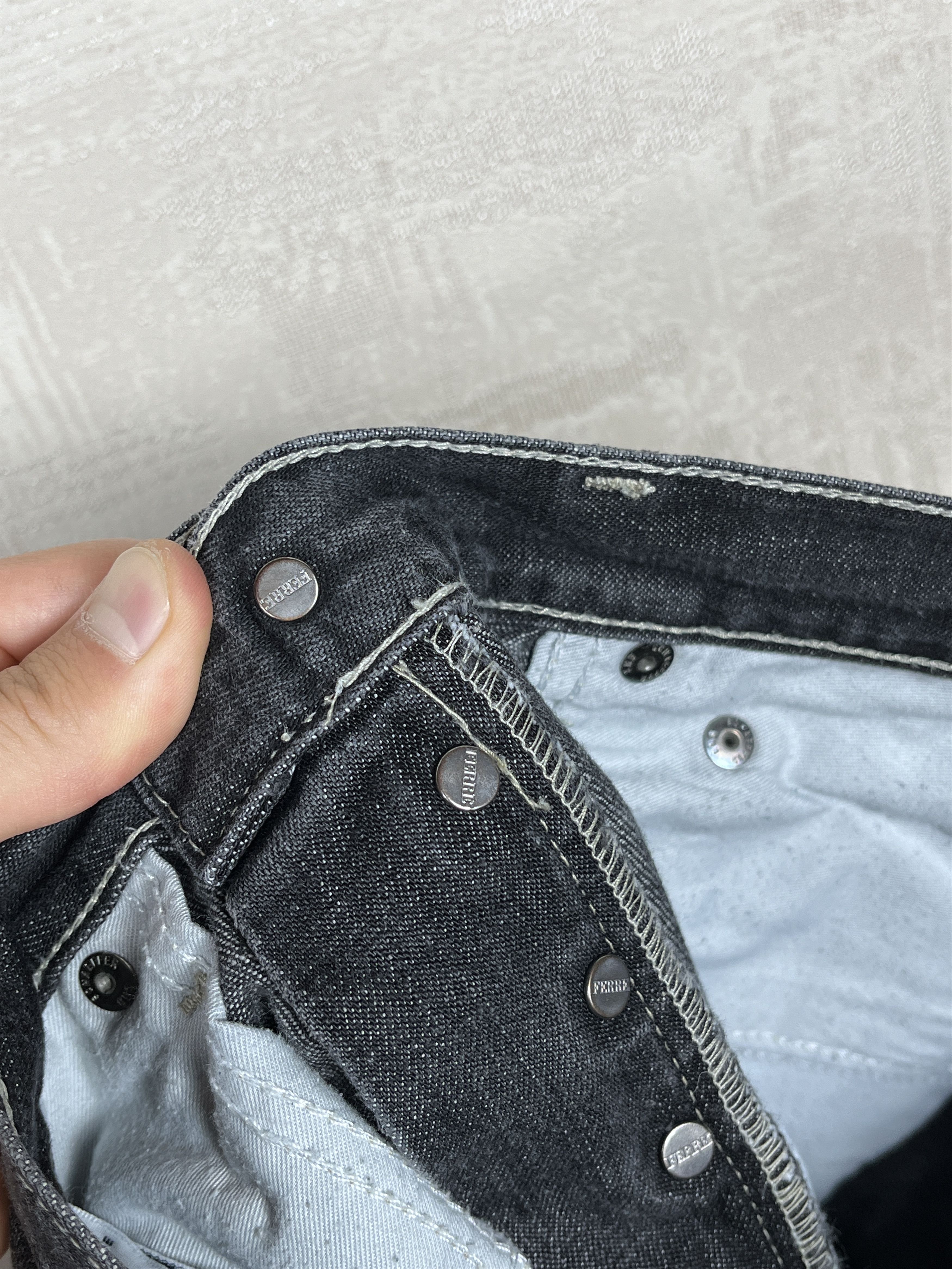 Gianfranco Ferre Gianfranco Ferre Vintage Denim Jeans fits to US 31-32 Size US 32 / EU 48 - 21 Thumbnail