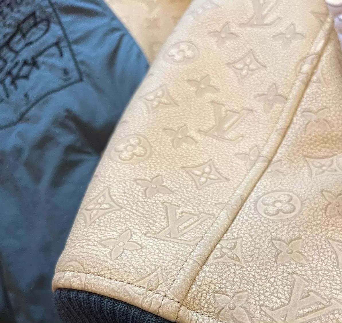 Louis Vuitton LV Monogram leather sleeve embroidered baseball jacket Size US M / EU 48-50 / 2 - 6 Thumbnail