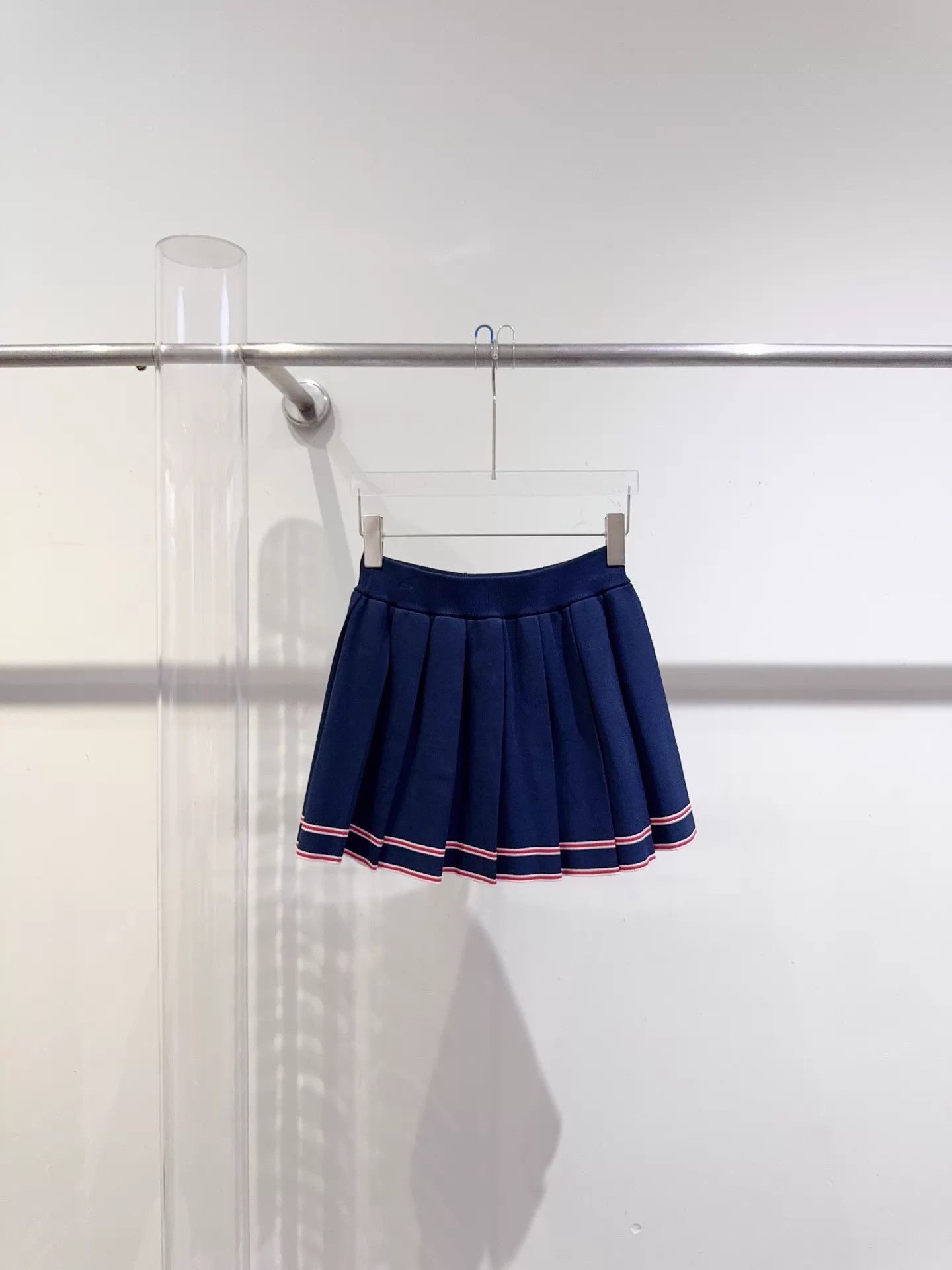 Gucci Gucci Navy Blue Pleated Skirt XS 35 Size 25" / US 0 / IT 36 - 3 Thumbnail