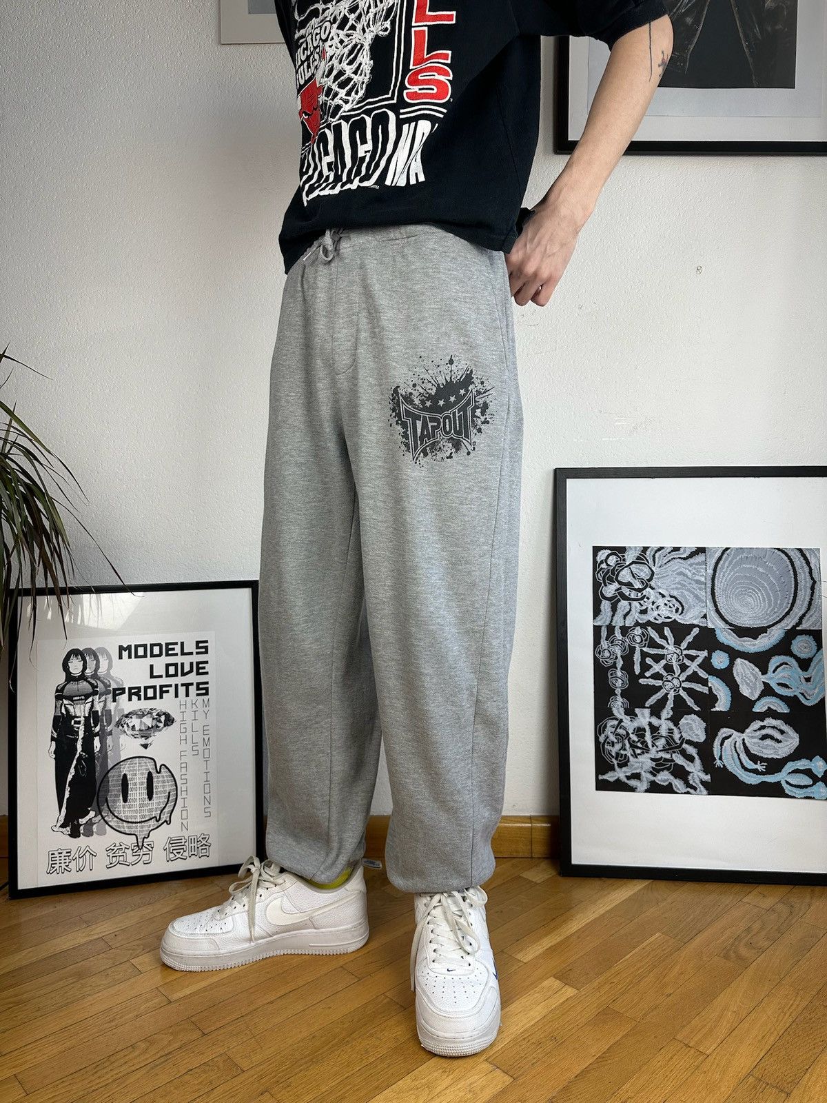 Affliction × Tapout TAPOUT sweatpants vintage y2k skulls zip up grunge skater Size US 33 - 8 Thumbnail