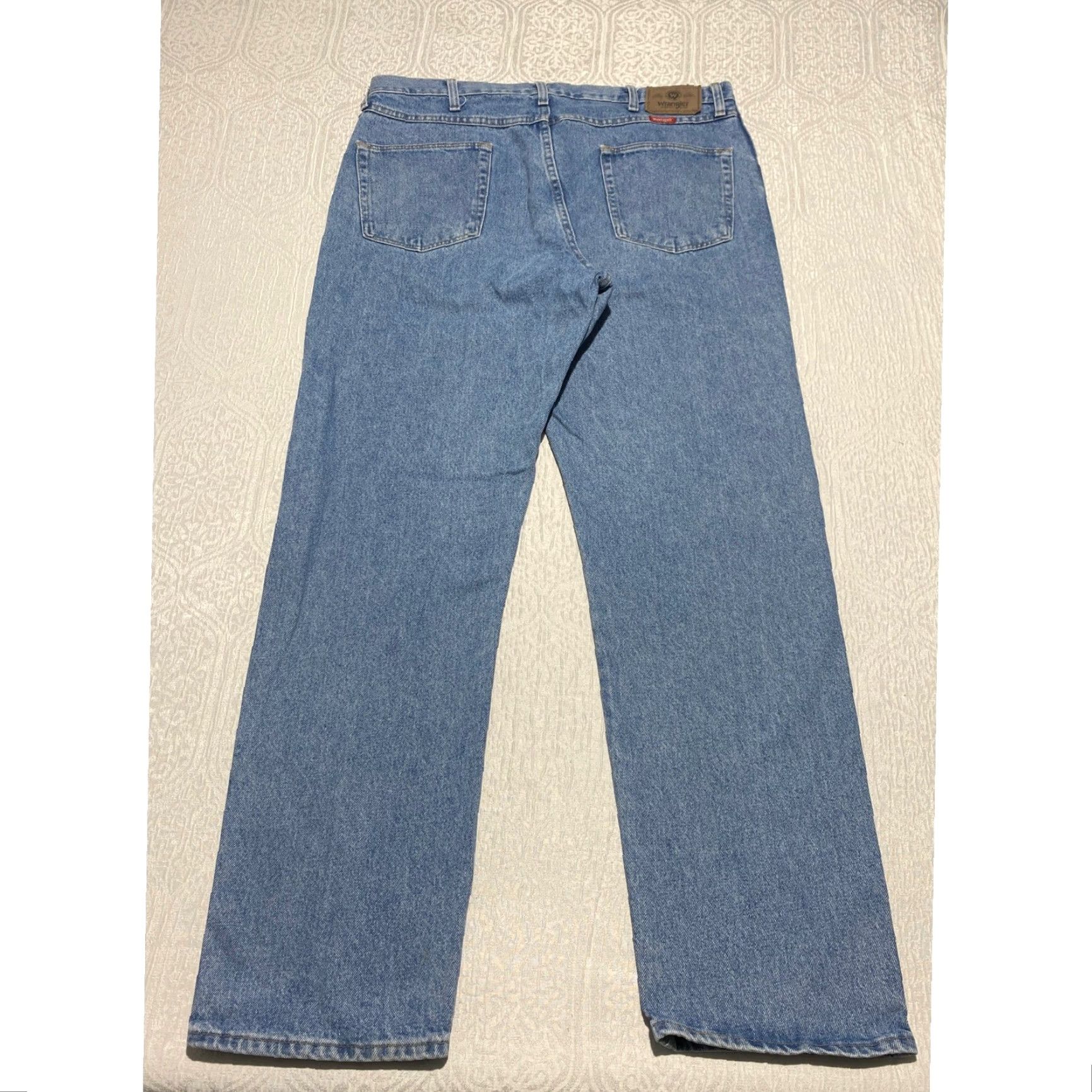 Wrangler Wrangler Jeans 38x32 Medium Wash 5-Pocket Straight Leg Regular Fit Mens Denim Blue 965TPSL Size US 38 / EU 54 - 3 Thumbnail