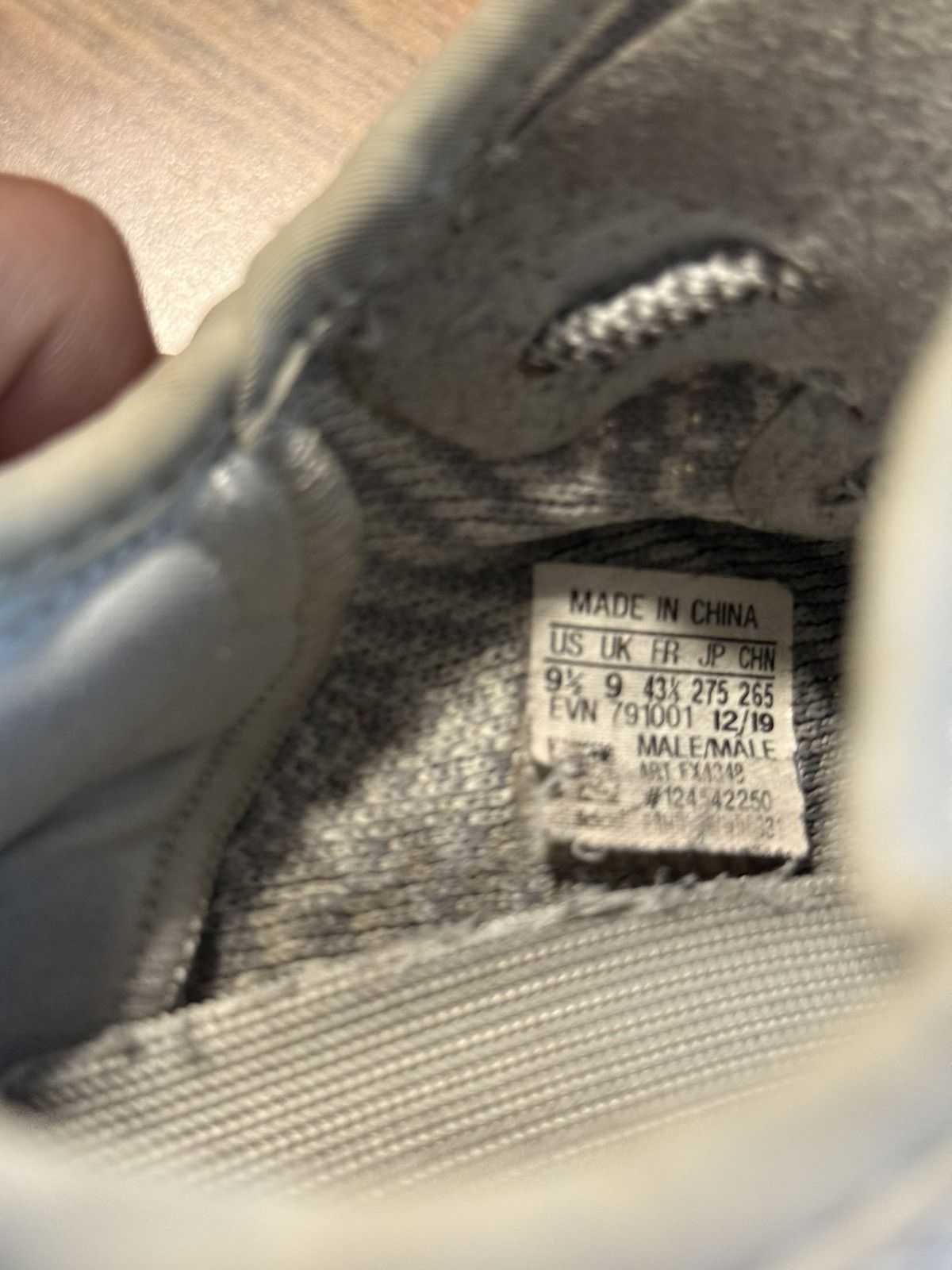 Yeezy YEEZY 350 V2 YESHAYA Size US 9.5 / EU 42-43 - 5 Thumbnail
