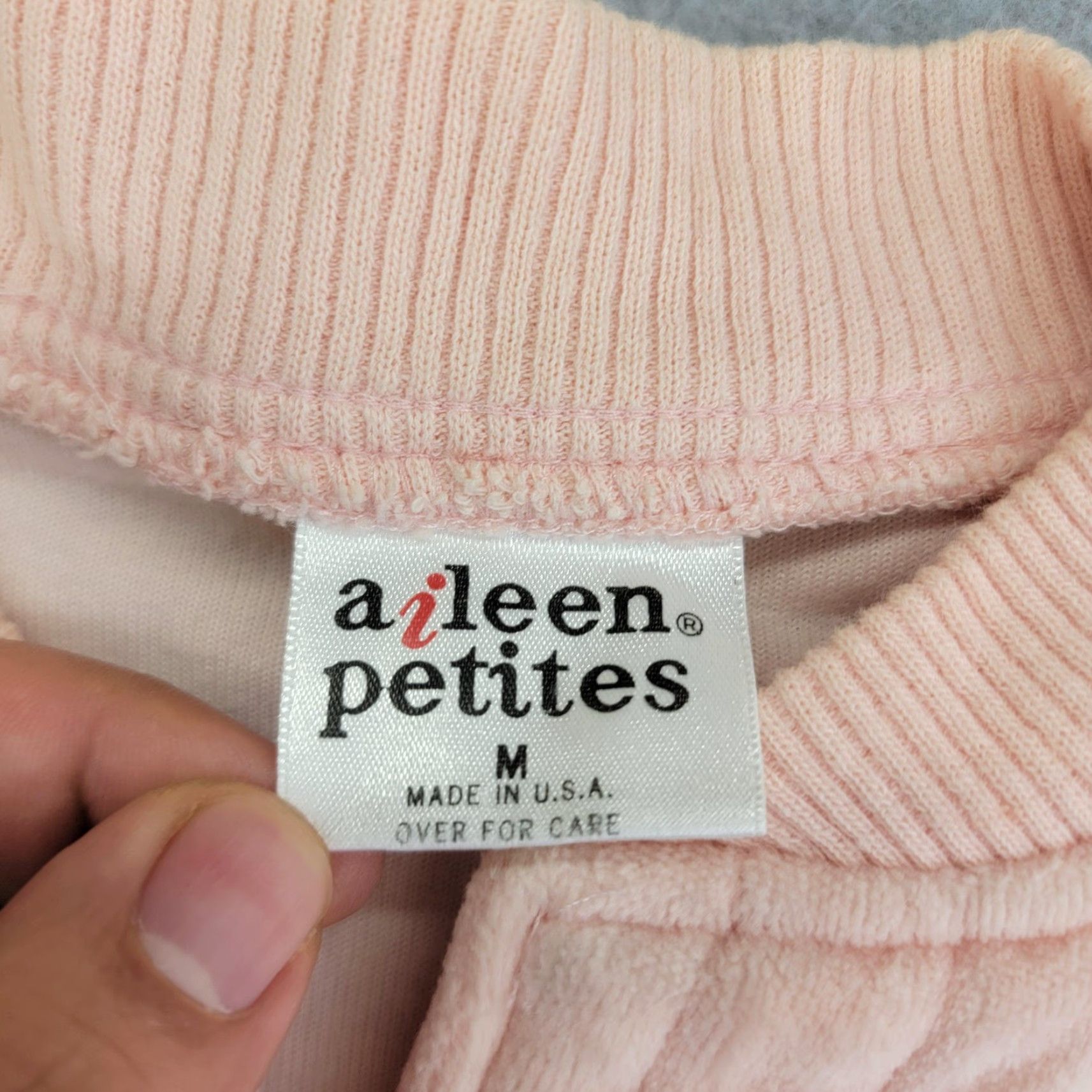 Velour Vintage Aileen Petites Jacket Womens M Pink Velour Bomber Quilted Zip 80s 90s Size M / US 6-8 / IT 42-44 - 4 Thumbnail
