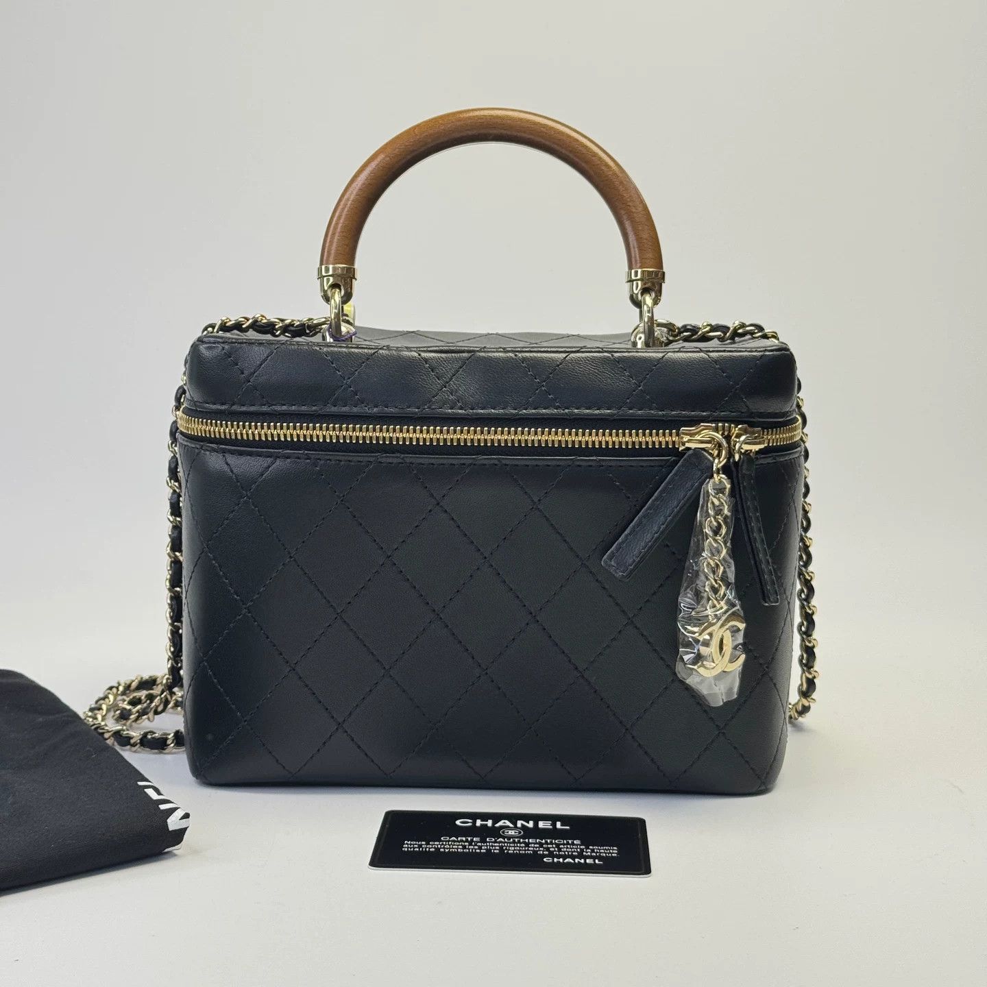 Chanel Pre-loved Bag Very good condition Size ONE SIZE - 1 Thumbnail
