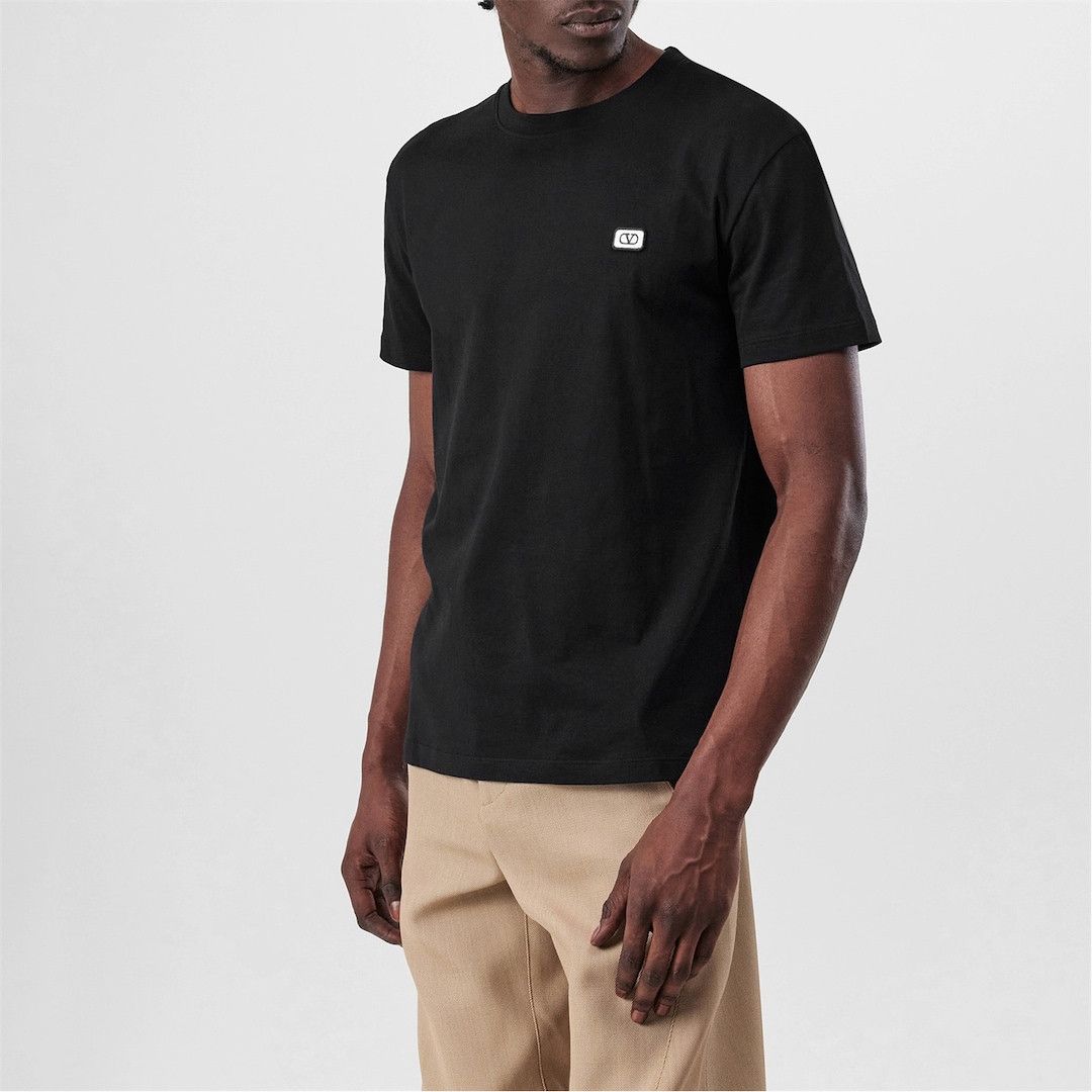 Valentino o1g2r1mq0526 Vlogo Patch T-Shirt in Black Size US S / EU 44-46 / 1 - 4 Thumbnail