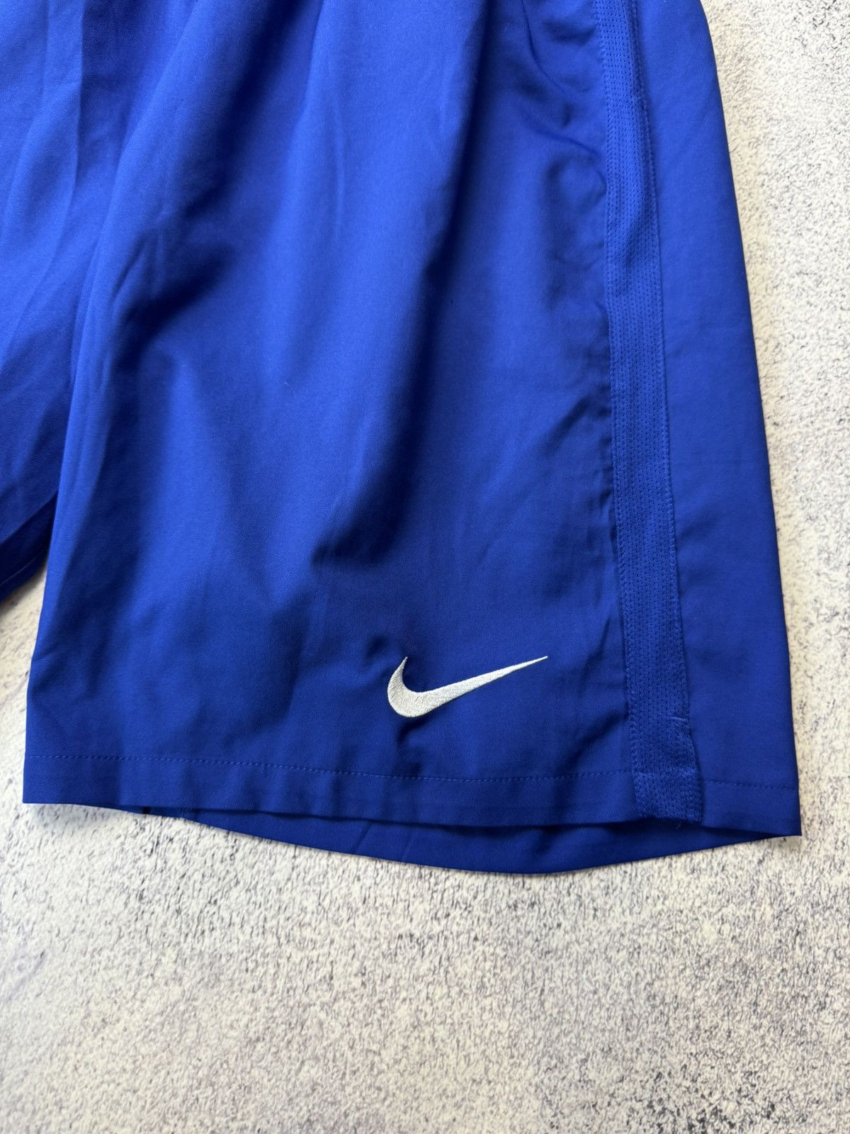 Nike ATLETICO MADRID 2015/2016 HOME FOOTBALL SOCCER SHORTS NIKE Size US 34 / EU 50 - 5 Thumbnail