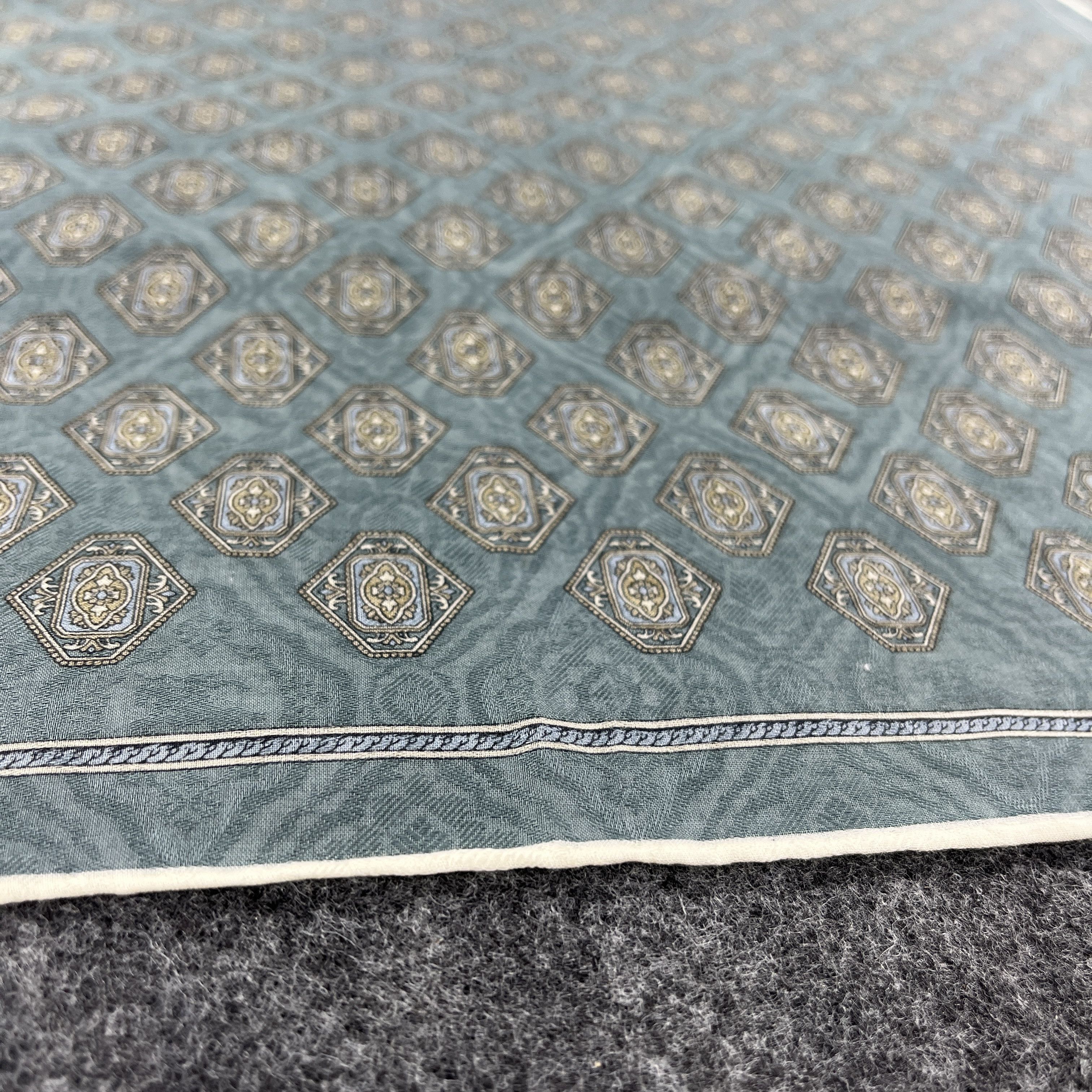 Burberry × Vintage Burberry Handkerchief / Bandana / Neckerchief B272 Size ONE SIZE - 6 Thumbnail