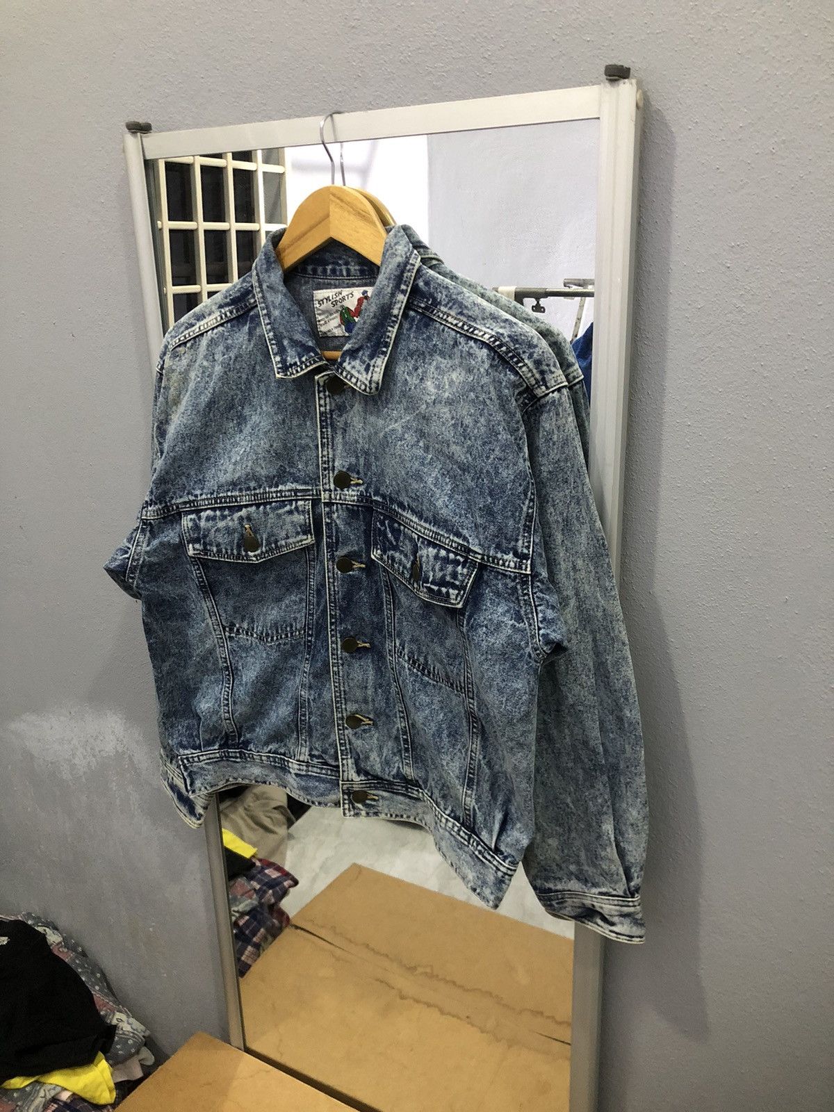 Japanese Brand × Vintage Vintage Stylish Sports Acid Wash Trucker Denim Jacket Size US M / EU 48-50 / 2 - 2 Thumbnail
