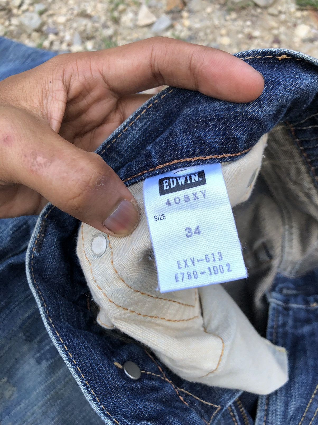 Edwin EXCLUSIVE VINTAGE WASHED BLUE DENIM BY EDWIN Size US 35 - 4 Thumbnail