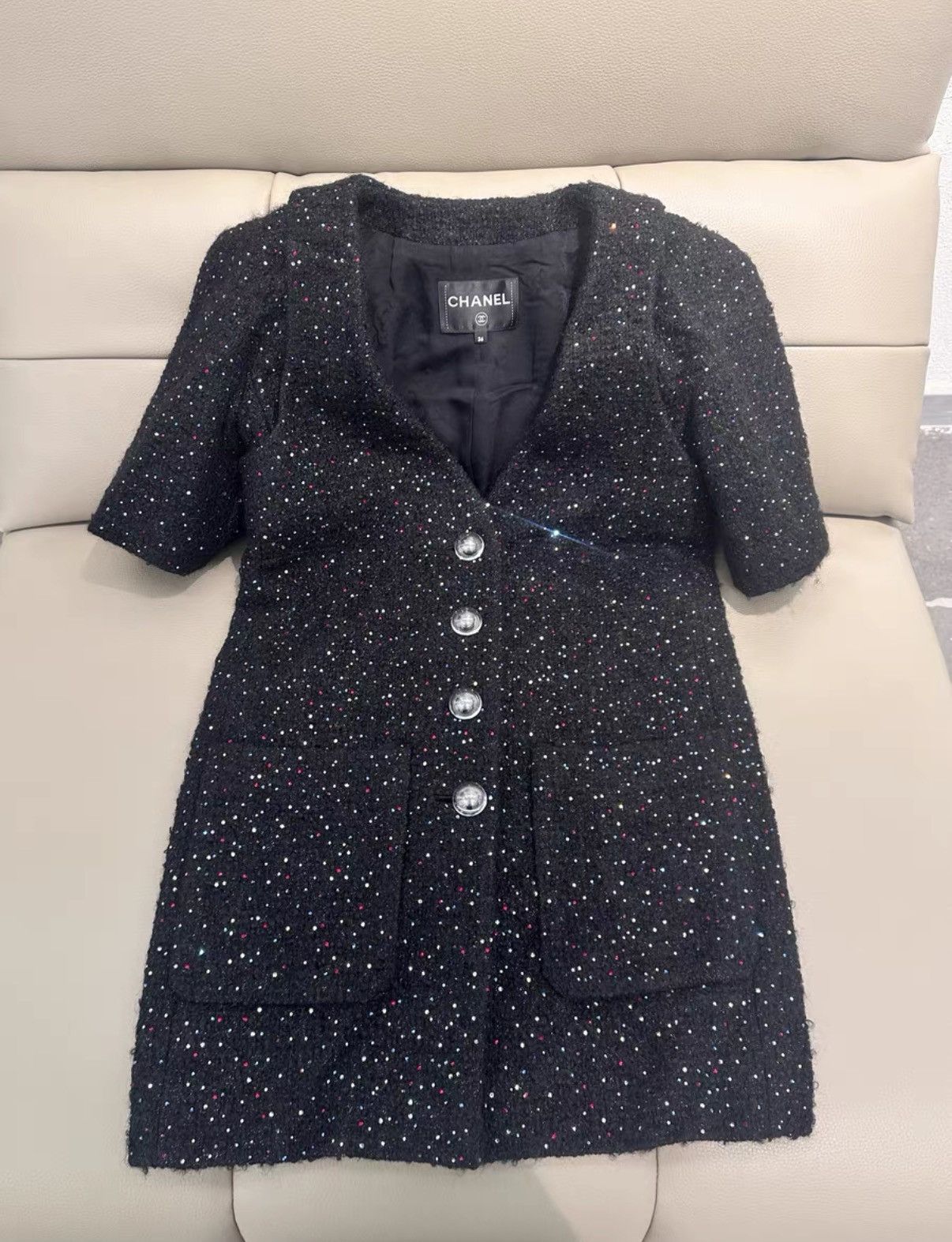 Chanel Chanel runway center long coat J38 Size XS / US 0-2 / IT 36-38 - 1 Thumbnail