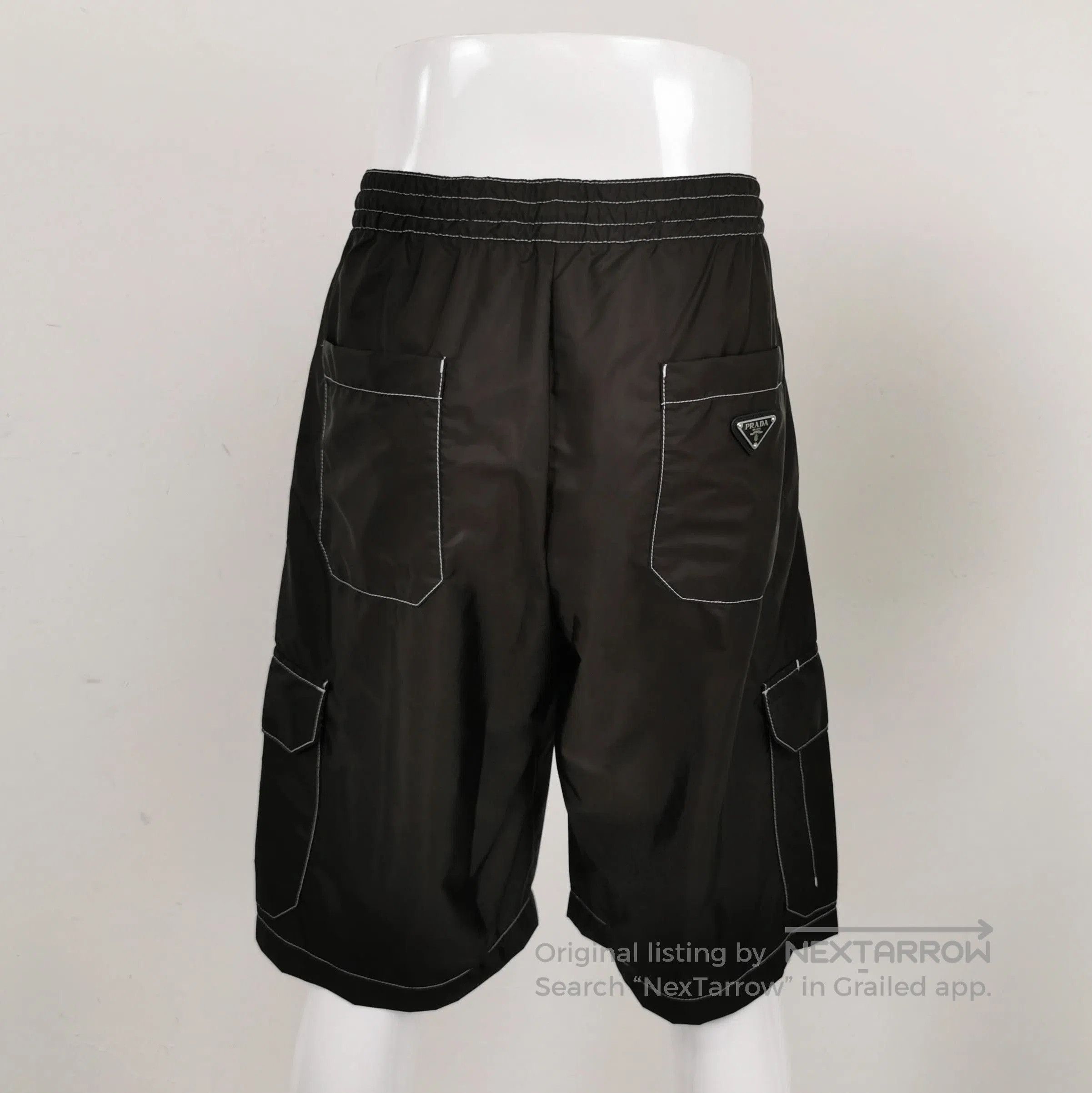 Prada Prada Triangle Logo Black Shorts Size XS . Size US 26 / EU 42 - 2 Thumbnail