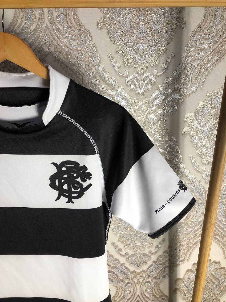 Vintage VERY RARE GILBERT UNION BARBARIANS SCOTLAND RUGBY JERSEY 90s Size US S / EU 44-46 / 1 - 2 Thumbnail