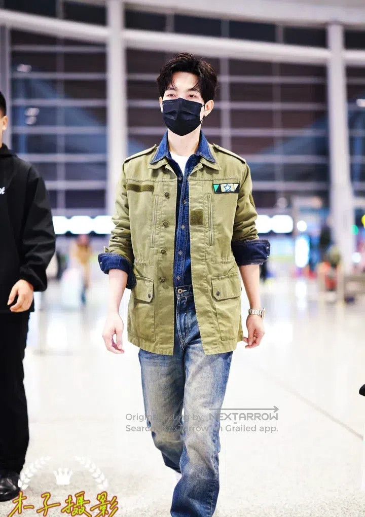 Saint Laurent Paris Saint Laurent Paris Best-selling Shark Embroidered Jacket Size XS / US 0-2 / IT 36-38 - 5 Thumbnail