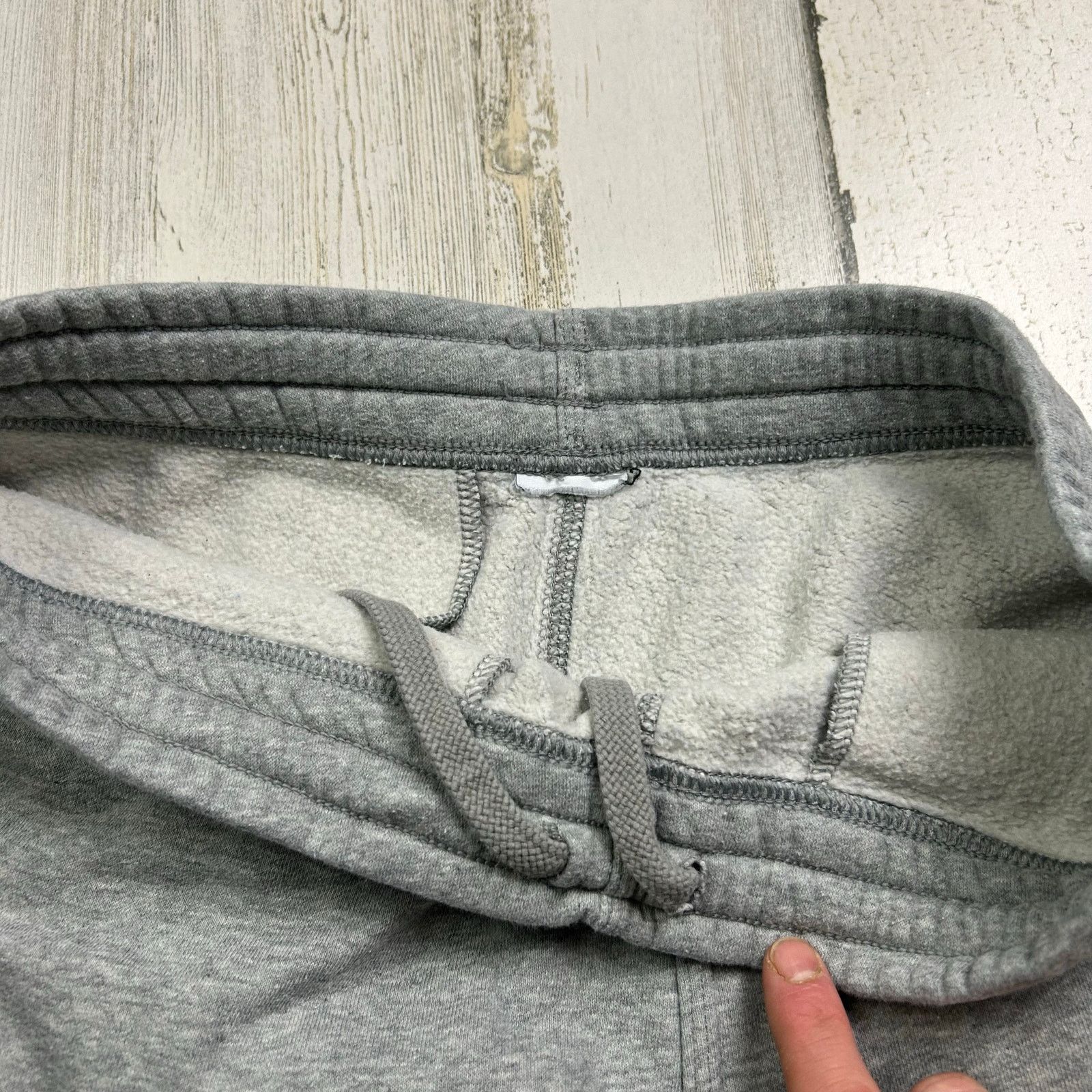 Nike Nike Club Fleece Tapered Heather Jogger Pants Size US 32 / EU 48 - 3 Thumbnail