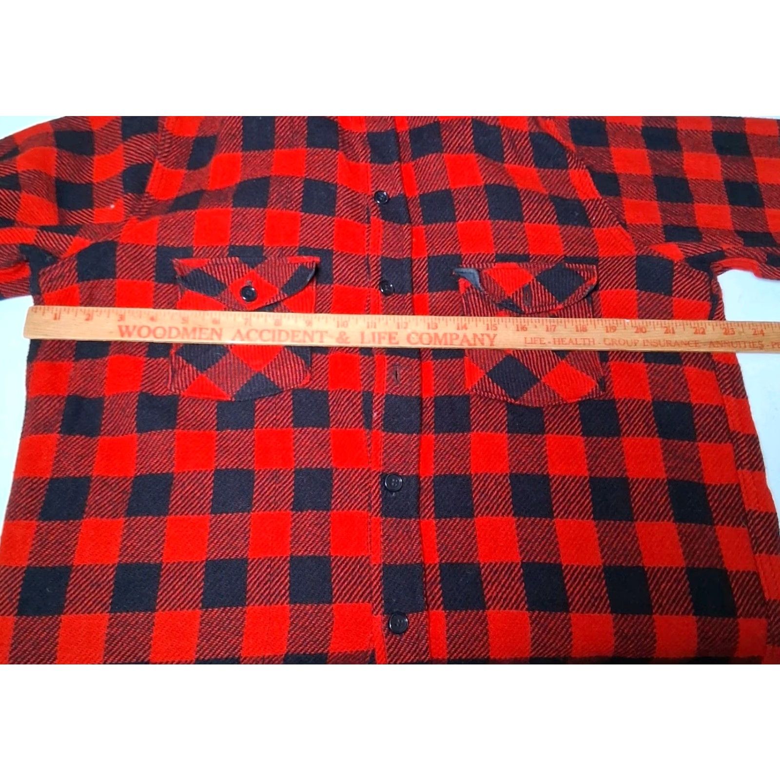 Vintage VINTAGE Woolrich Shirt Jacket L Red Buffalo Plaid Wool Blend USA Made Work Shirt Jacket Mens L Red Buffalo Plaid Woolrich Woolen Mills Size US L / EU 52-54 / 3 - 3 Thumbnail